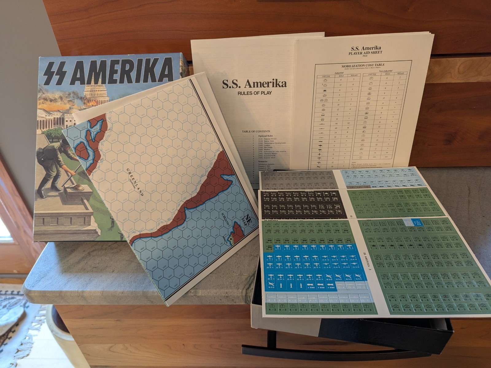 3W Wargame Boxed SS Amerika Box VG/NM unpunched
