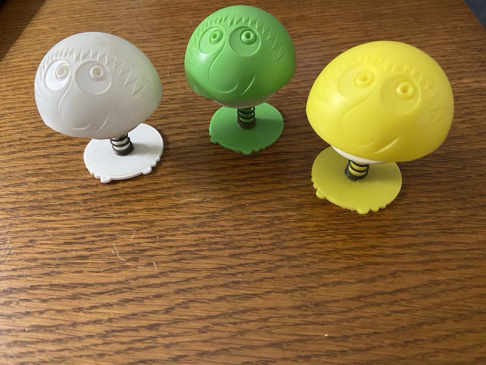 Vintage Lot of 3 1968 Poppin Hoppies Pop Up Yellow White & Green