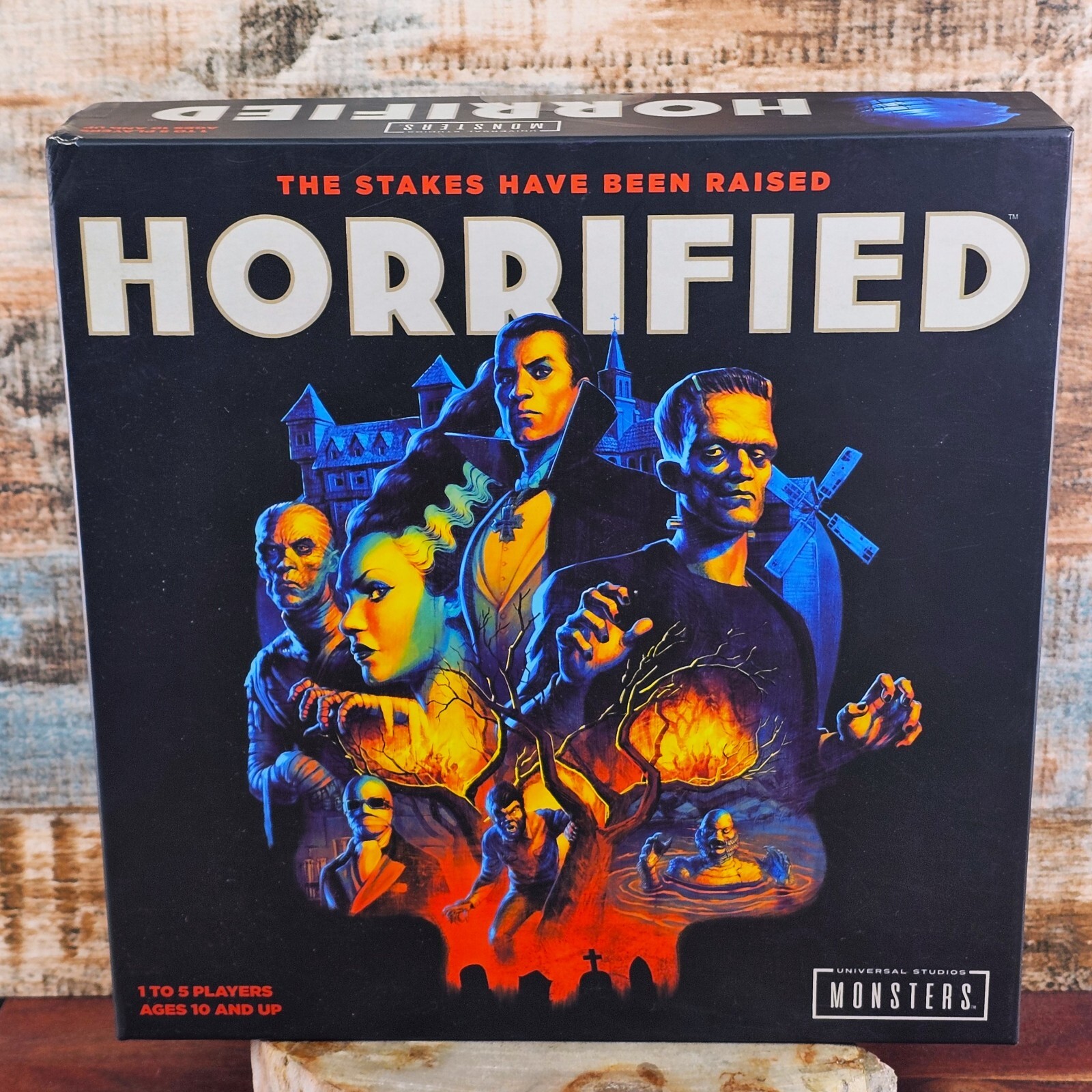 Ravensburger Universal Studio Monster HORRIFIED Board Game Creature Black Lagoon