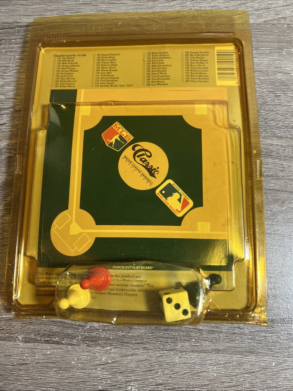Classic Major League Baseball Board Game with 50 Cards 3 player pieces & 1 dice