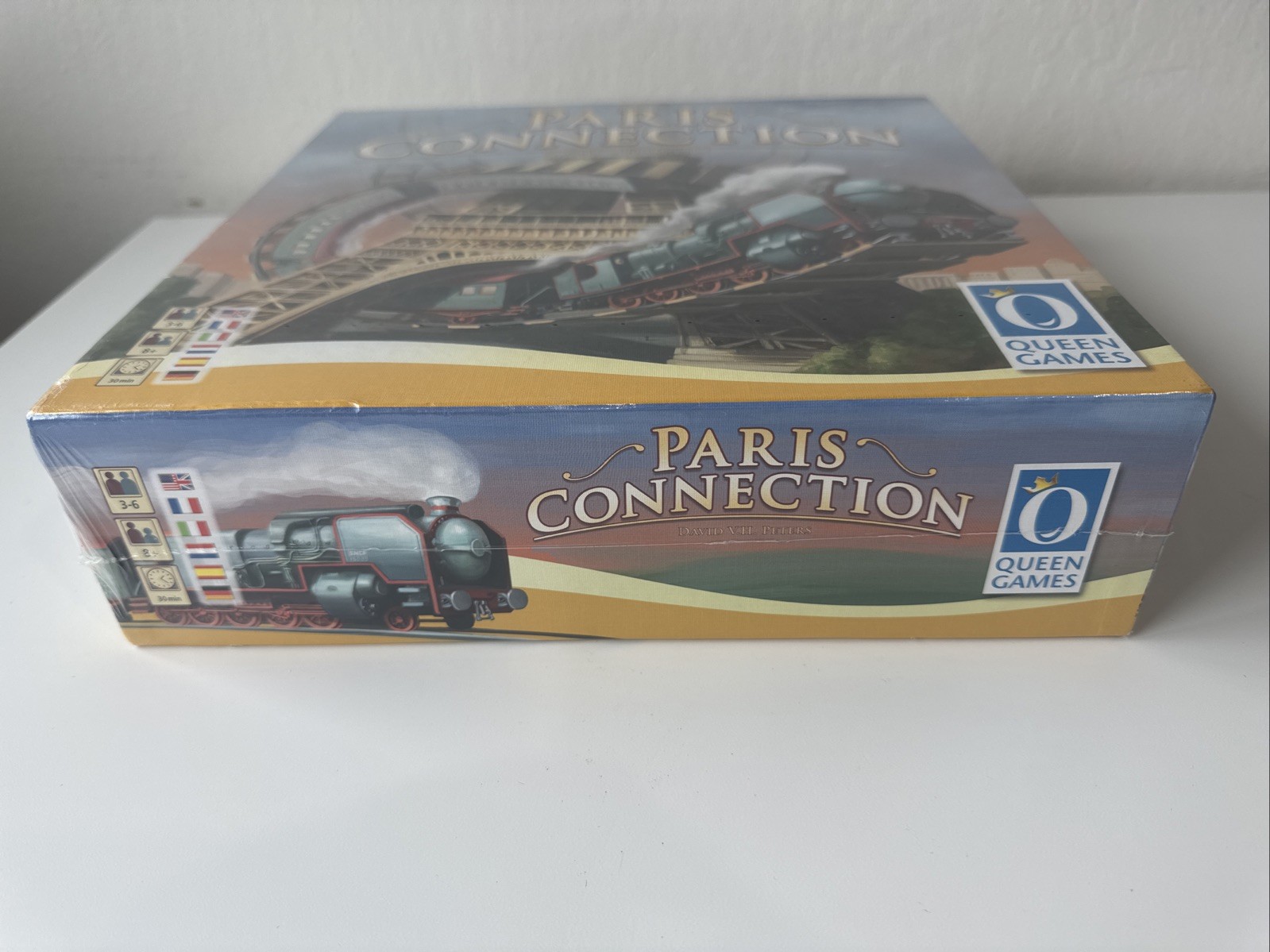 NEW SEALED PARIS CONNECTION BOARD GAME 3-6 Players 30 Minutes Queen Games