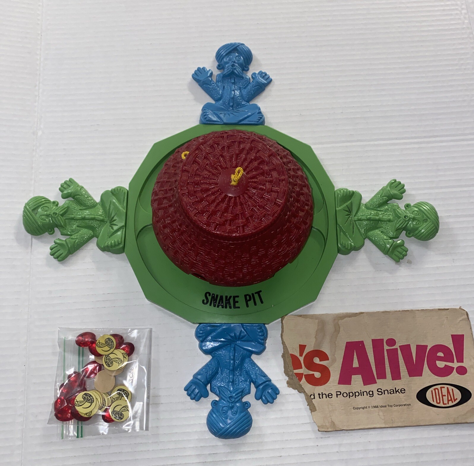 Vintage 1966 Snakes Alive! Ideal Toys Board Game MISSING Instructions Box 1960s