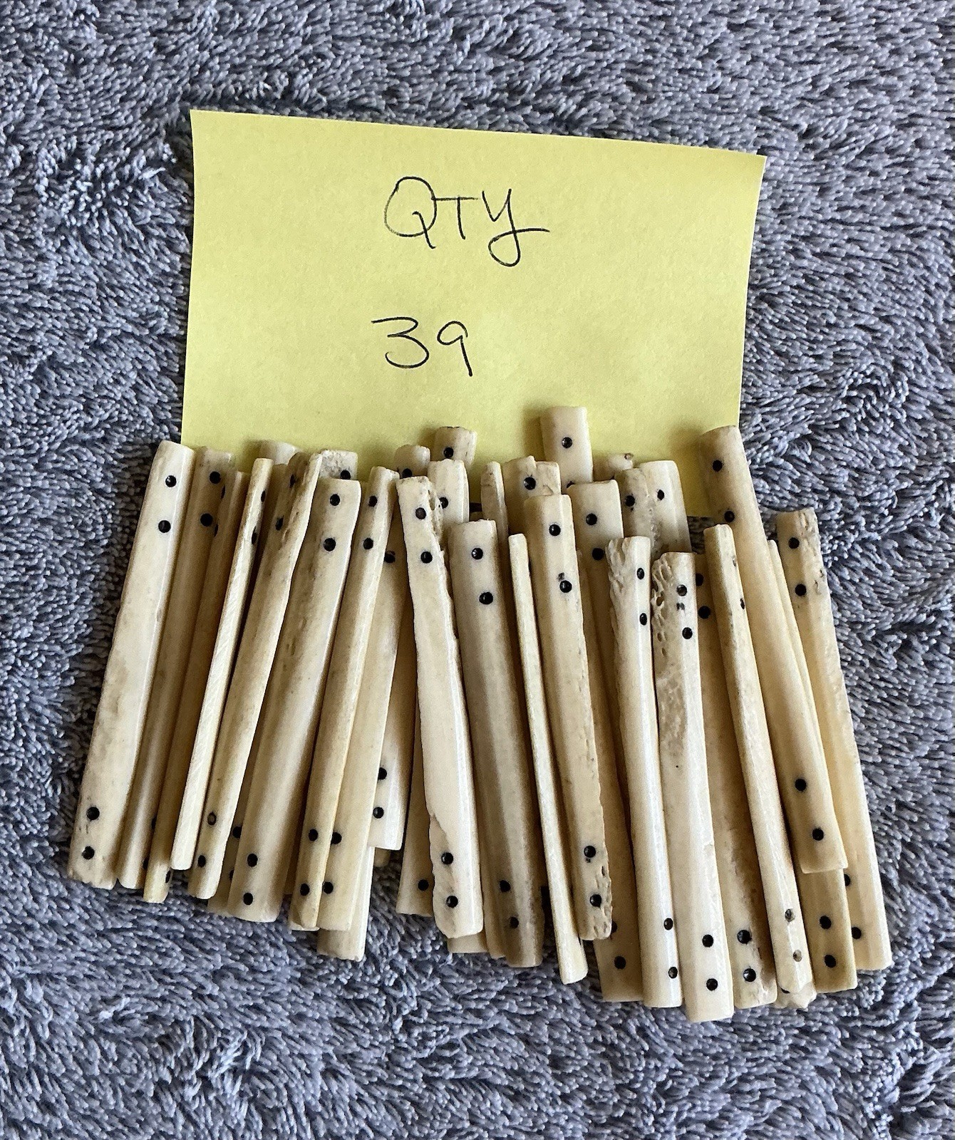Vintage Mahjong Mah Jongg set 148 bamboo and Bovine bone tiles