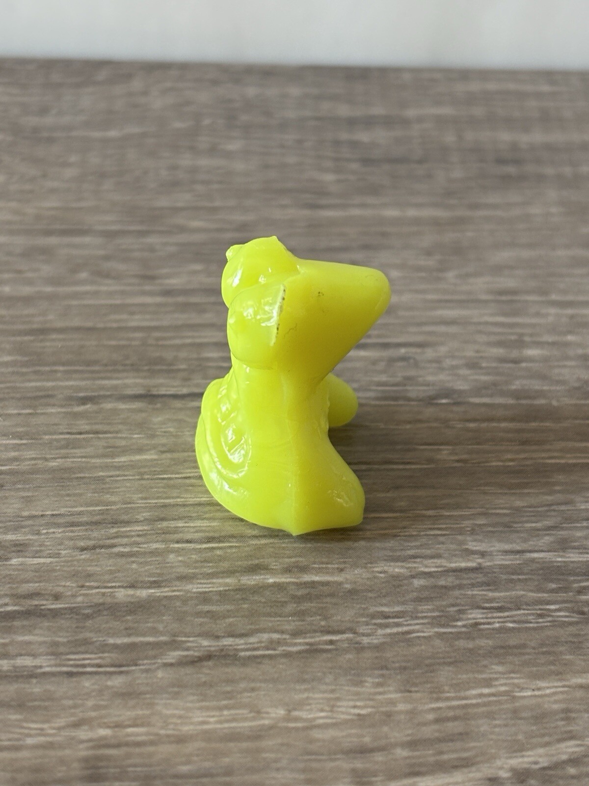 Gogo’s Crazy Bones Classic #16 The Fly in Yellow Color Preowned