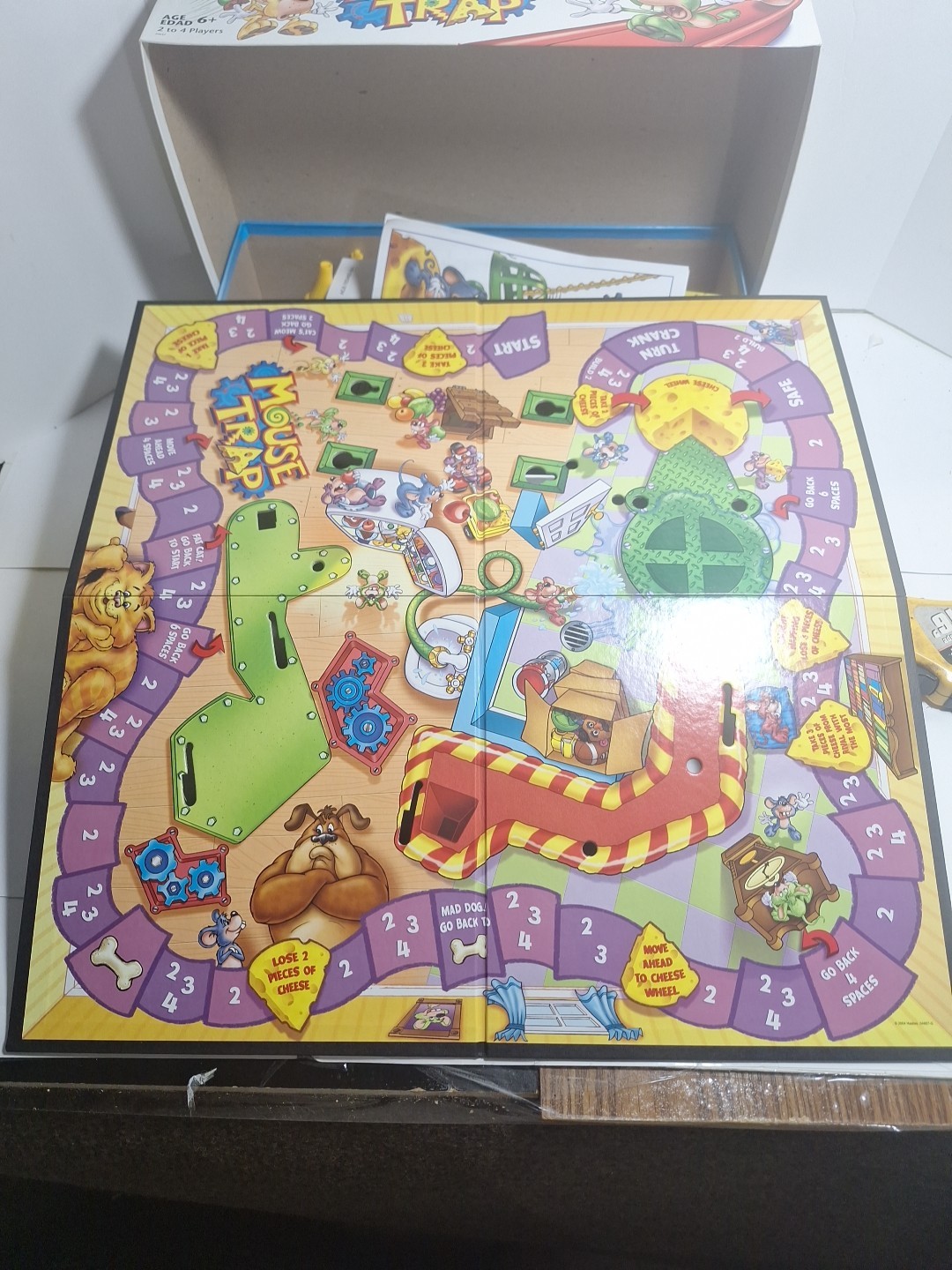 VINTAGE Mouse Trap COMPLETE Milton Bradley 2005 Classic Board Game Kids Family