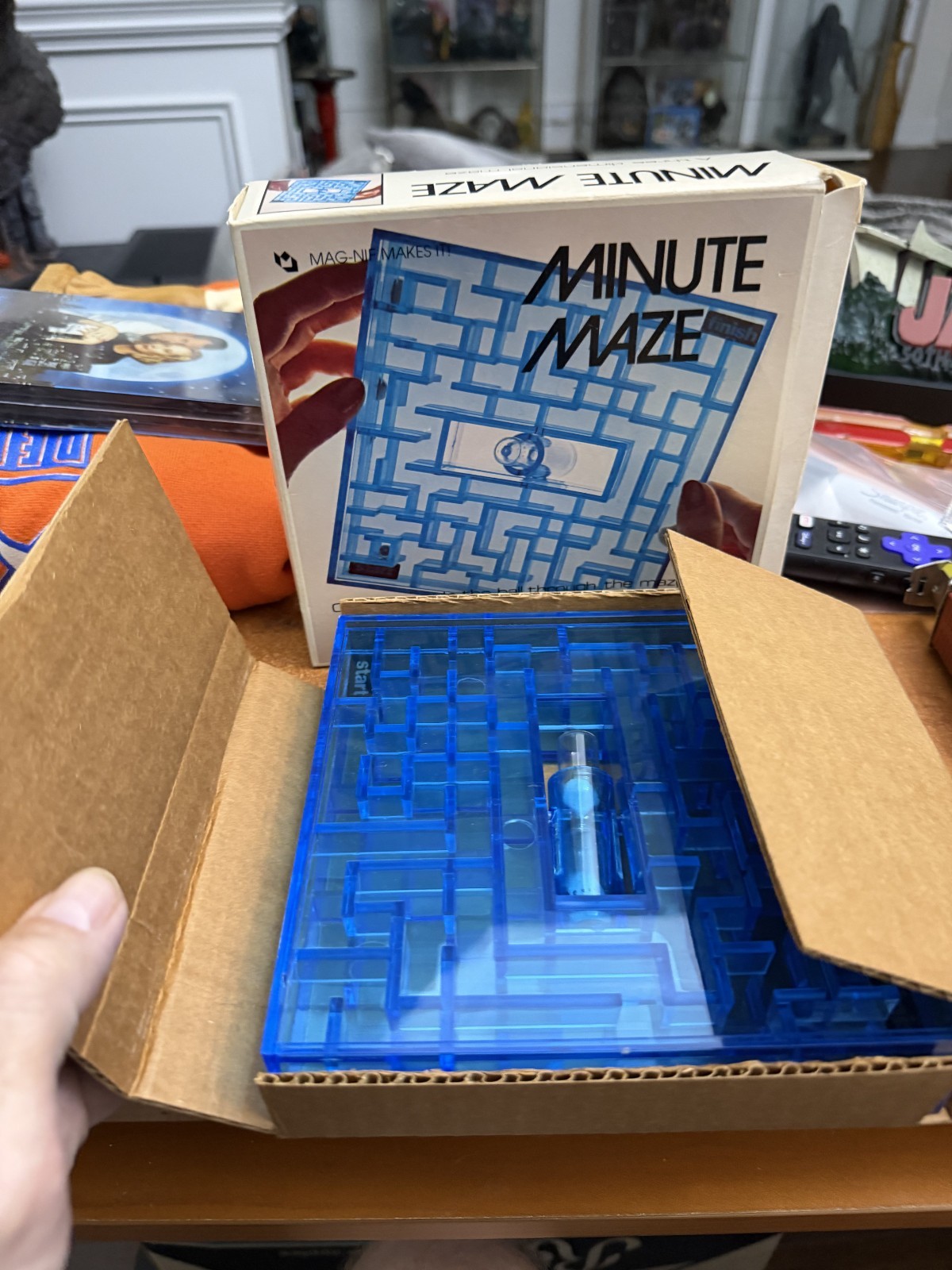 VTG Mag-Nif: Minute Maze Brain Teaser With Marble Used w Box & Built in Timer