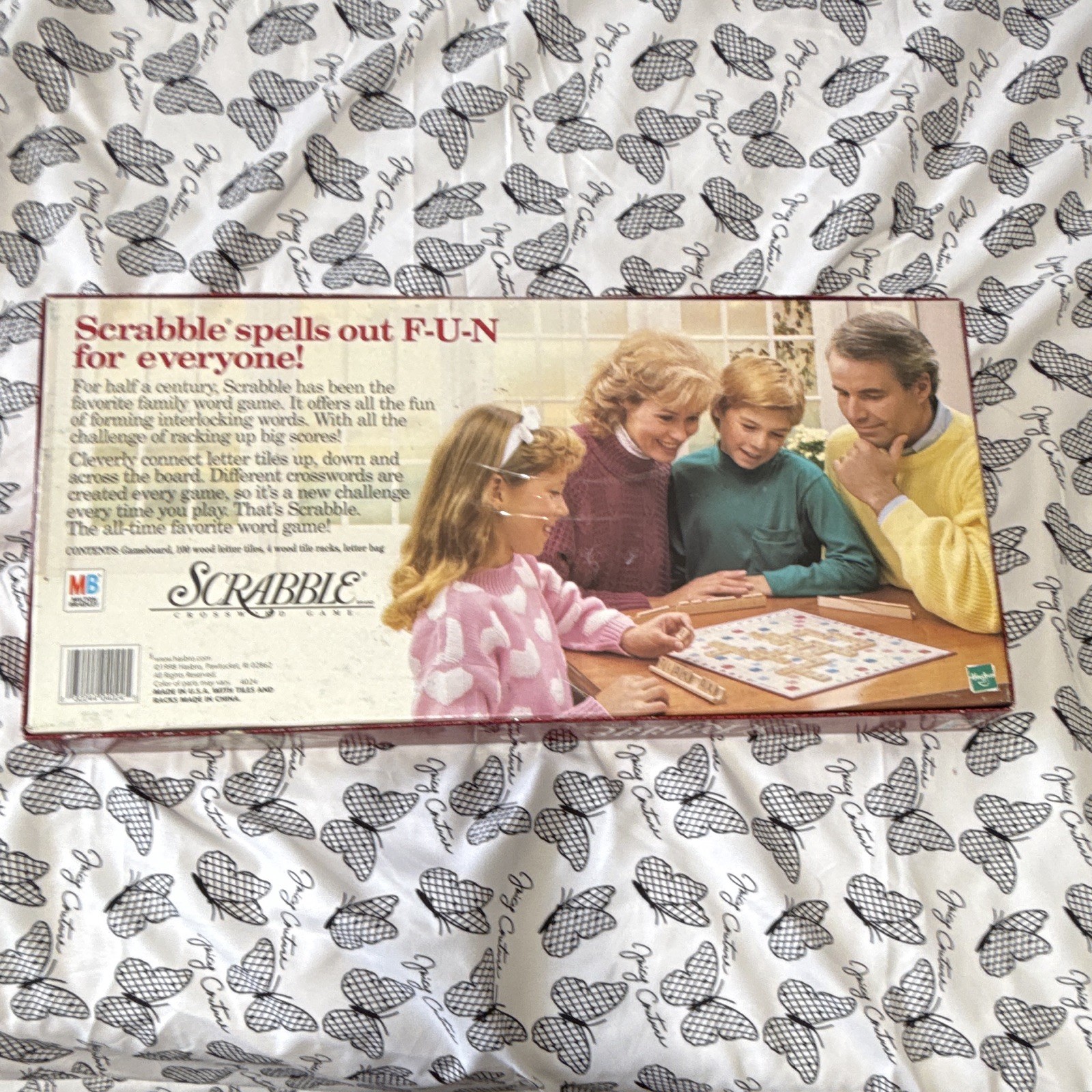 Hasbro Scrabble Crossword Board Game Complete 1998 Vintage MPN 4024 Ages 8+