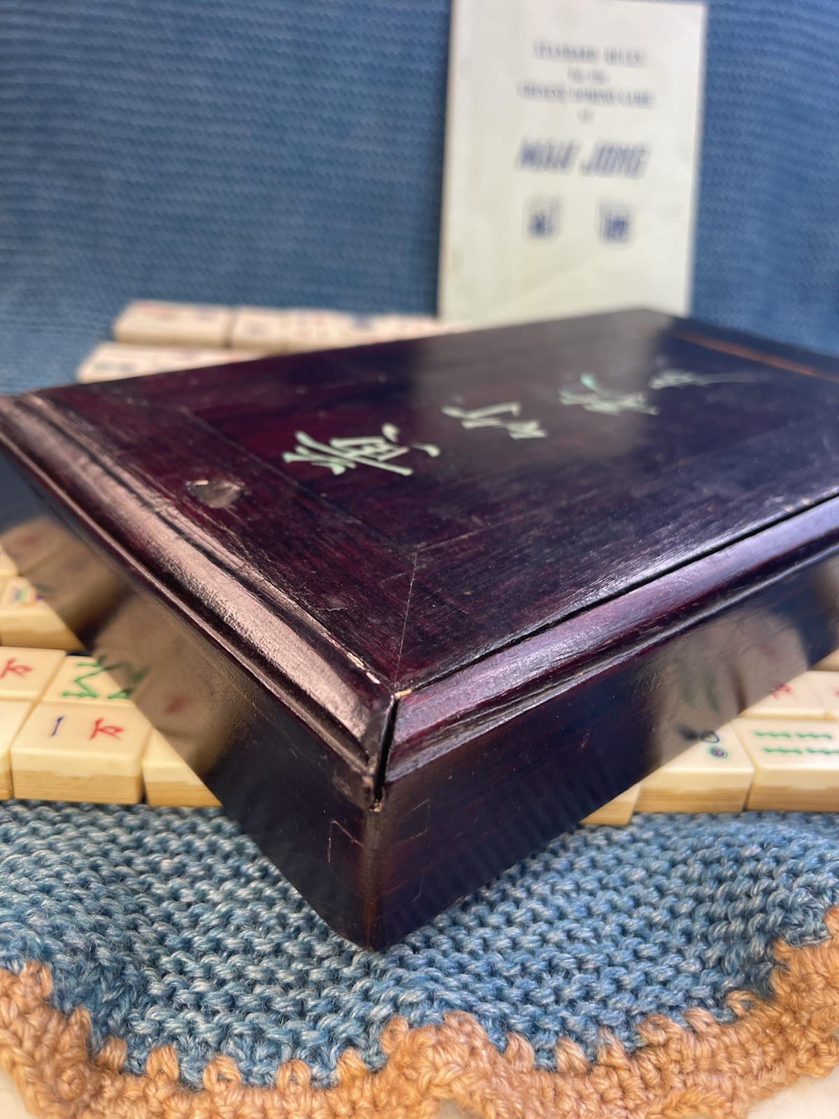 Antique 1920s Chinese Mahjong Set Bone & Bamboo Dovetail Tiles VTG