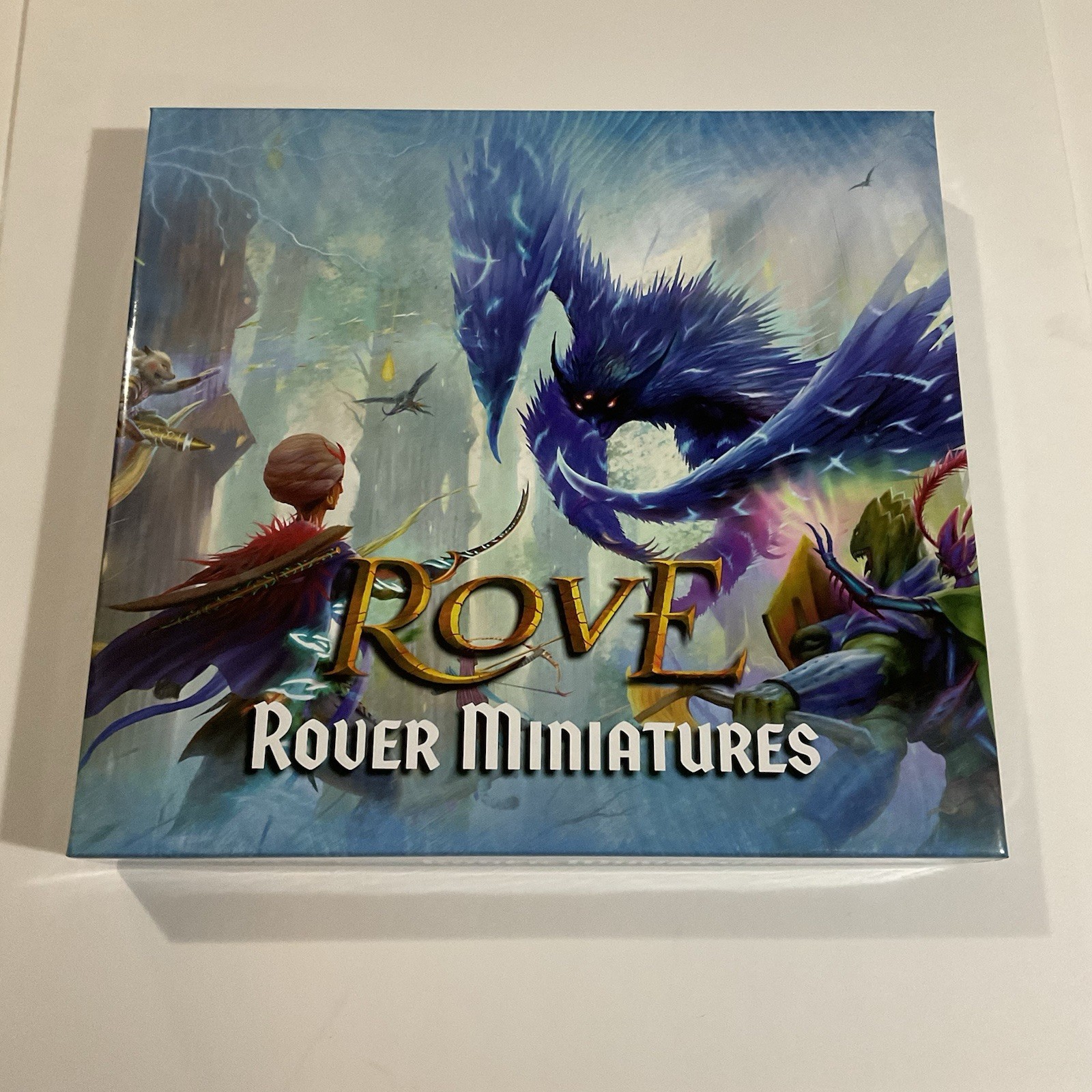 ROVE Board Game Addax Games – Miniatures + Deluxe Dice Set – Excellent Condition