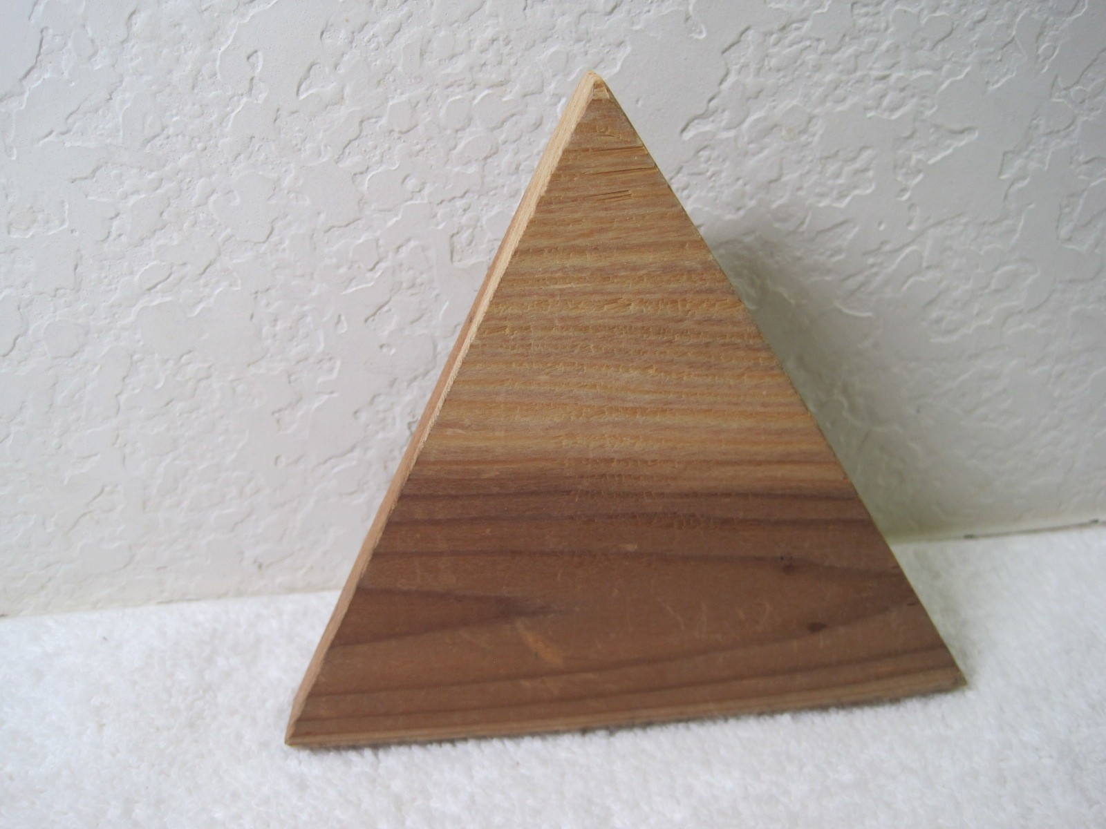 Vintage 1975 IQ Tester Wood Peg Board Game Brain Teaser Triangle Puzzle USA