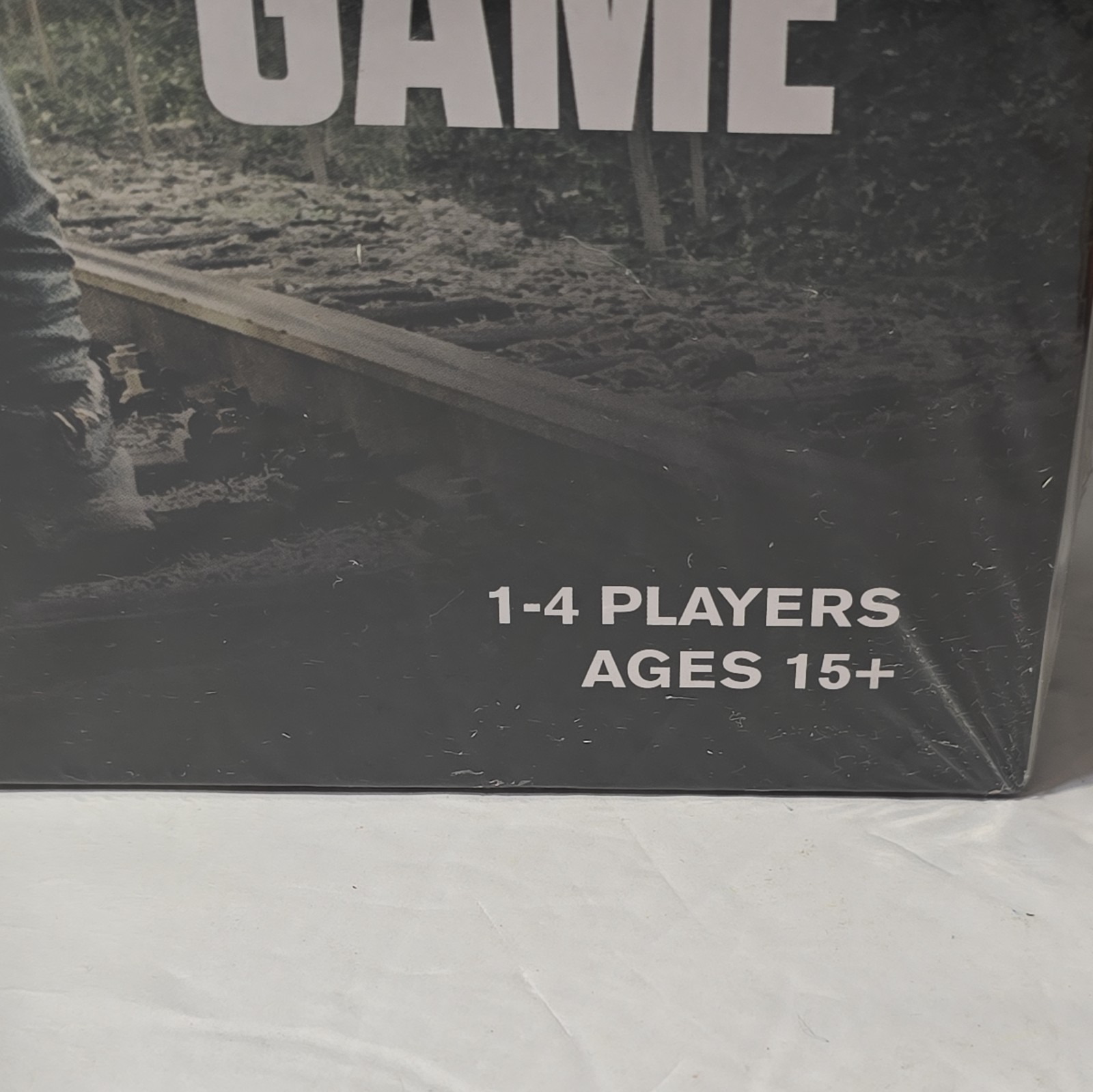 The Walking Dead AMC Don’t Look Back Board Game Dice Rolling Game 1-4 Players