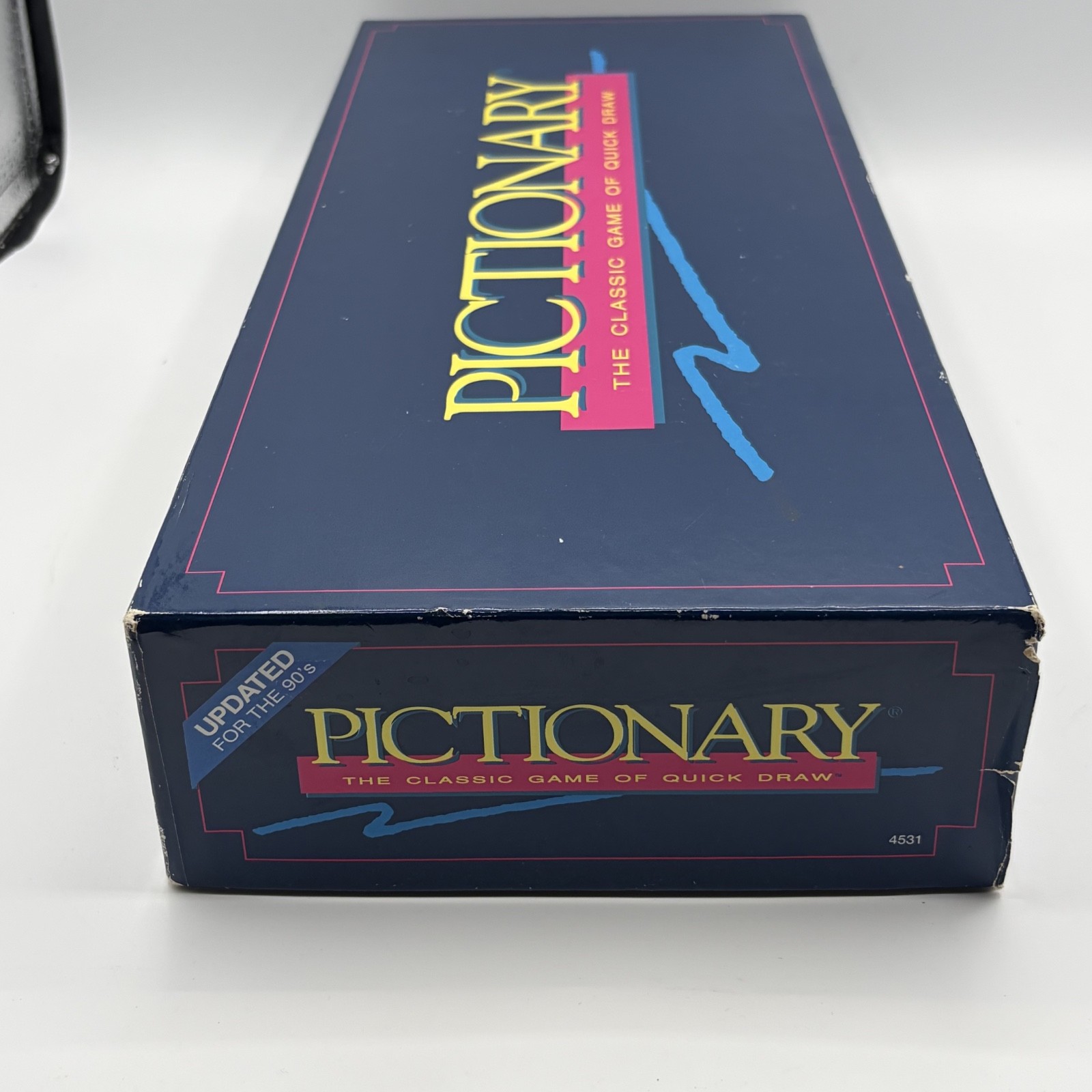 Pictionary Updated For The 90’s Classic Board Game from 1993 COMPLETE