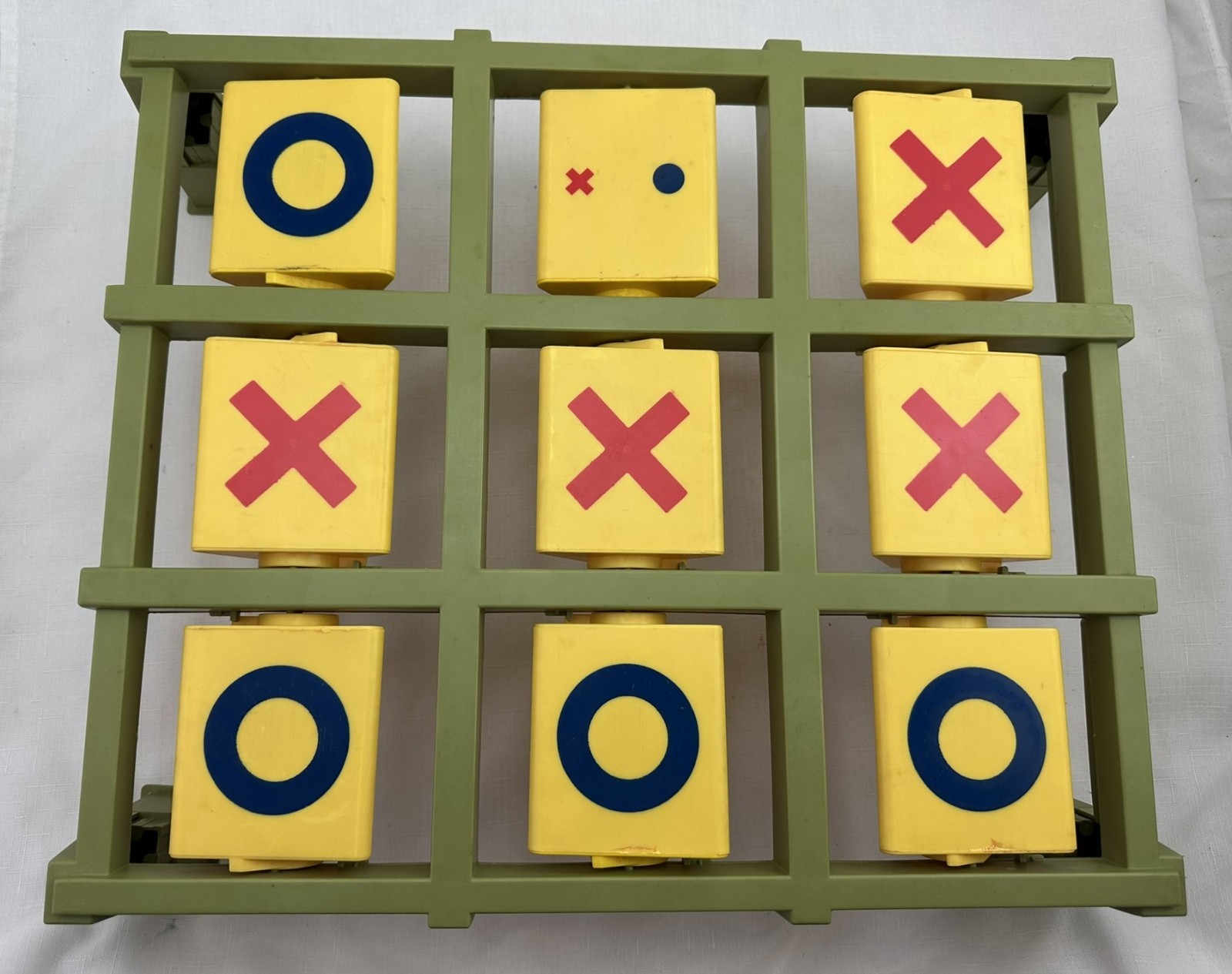 1970 Toss Across Game by Ideal Complete in Good Condition FREE SHIPPING2