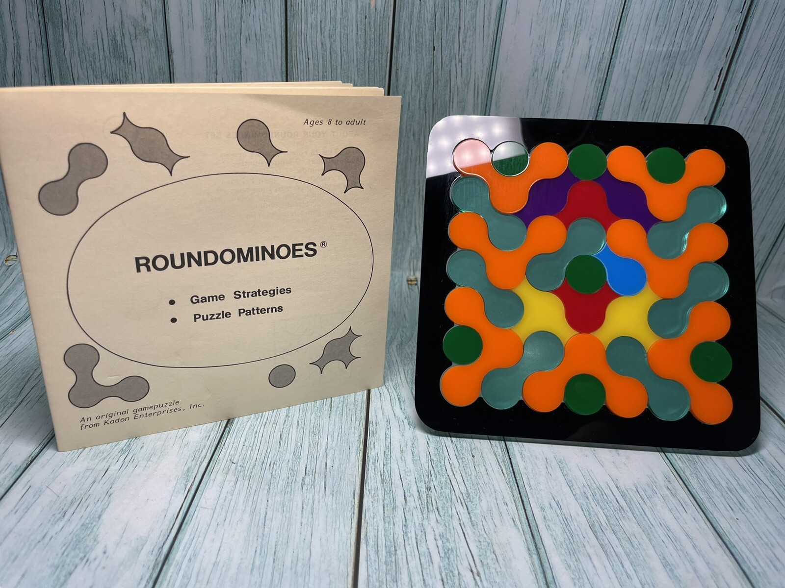 1986 Kadon ROUNDOMINOES Game pattern Puzzle Brain Teaser Problem solving Jigsaw