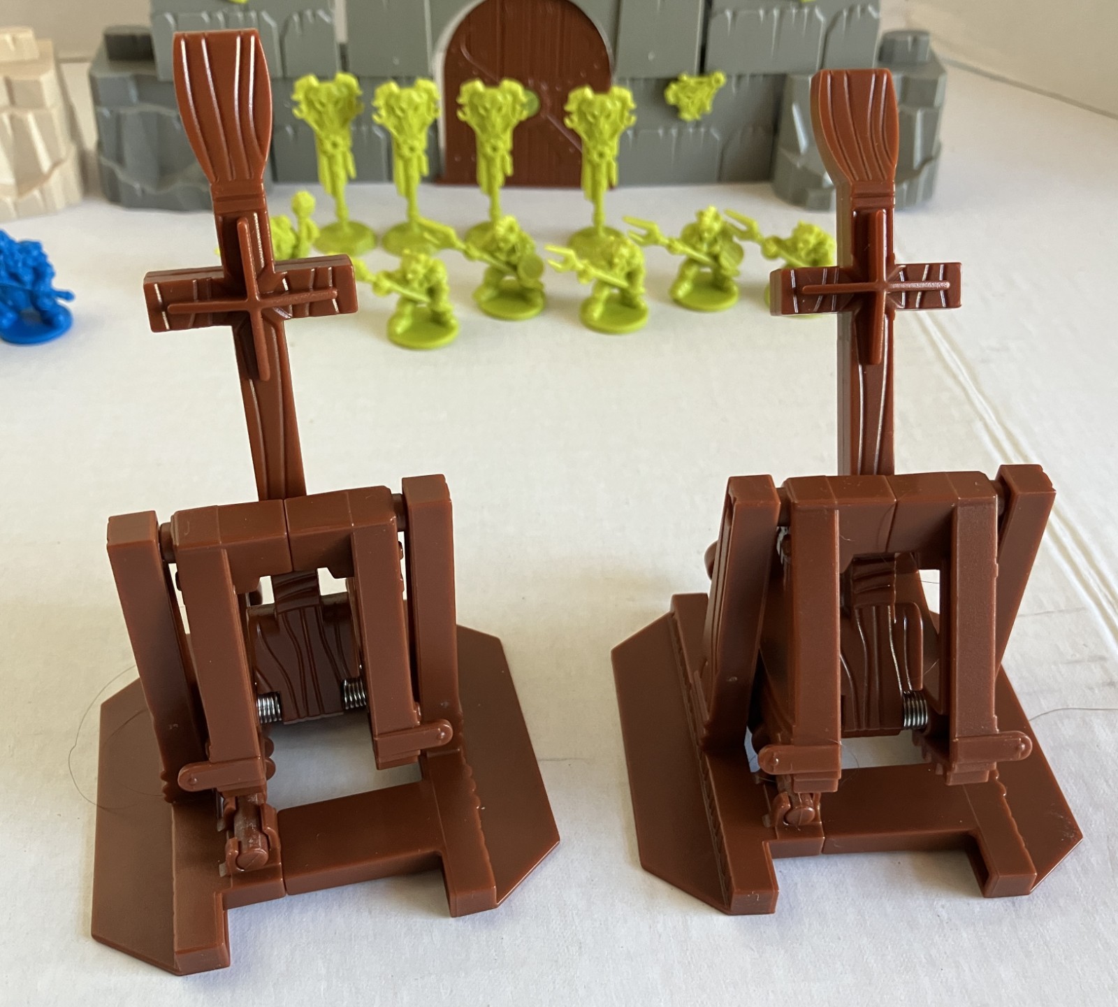 Crossbows & Catapults Castle Battle Game Goliath & Restoration Games Complete