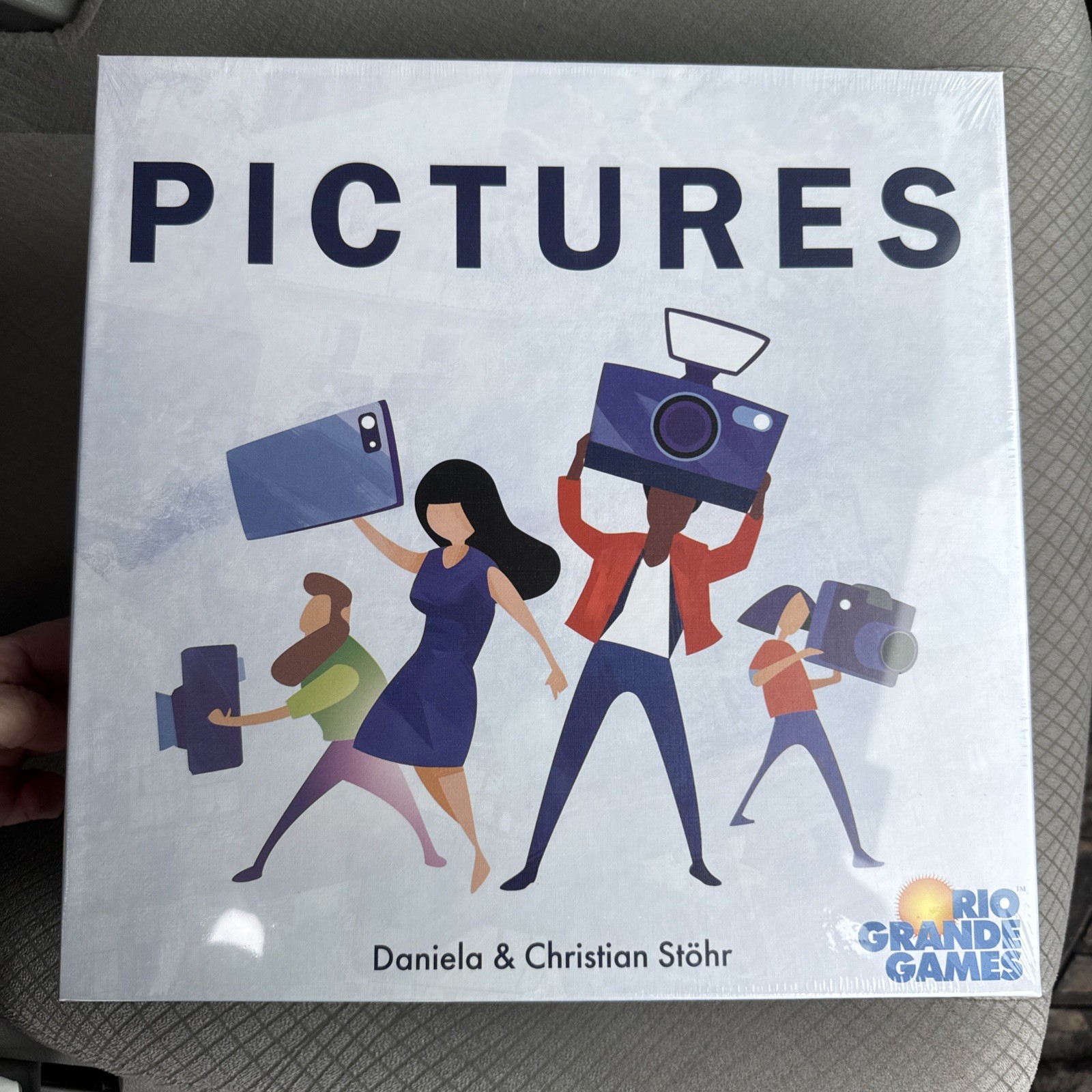 PICTURES Rio Grande Games 3-5 Players Party Game Factory Sealed NEW