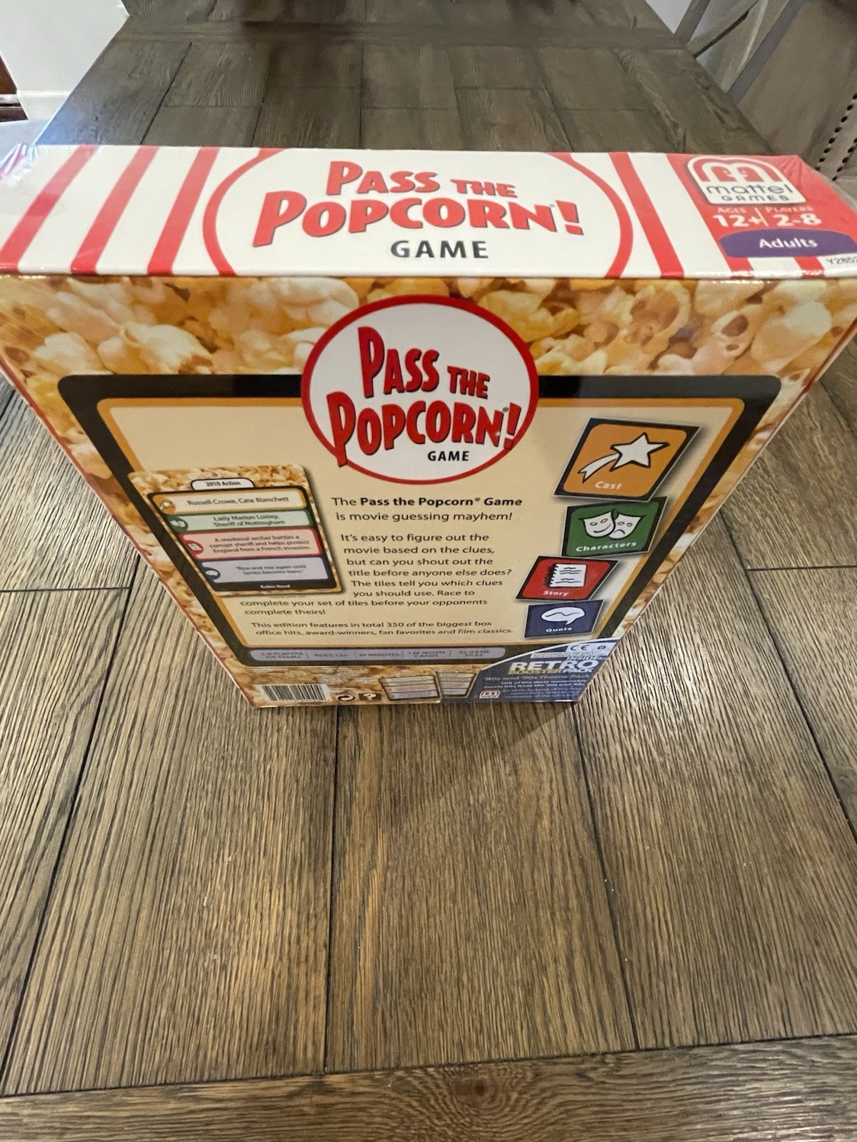 Mattel – Pass the Popcorn (Movie Trivia Family Party Game) – New / Sealed