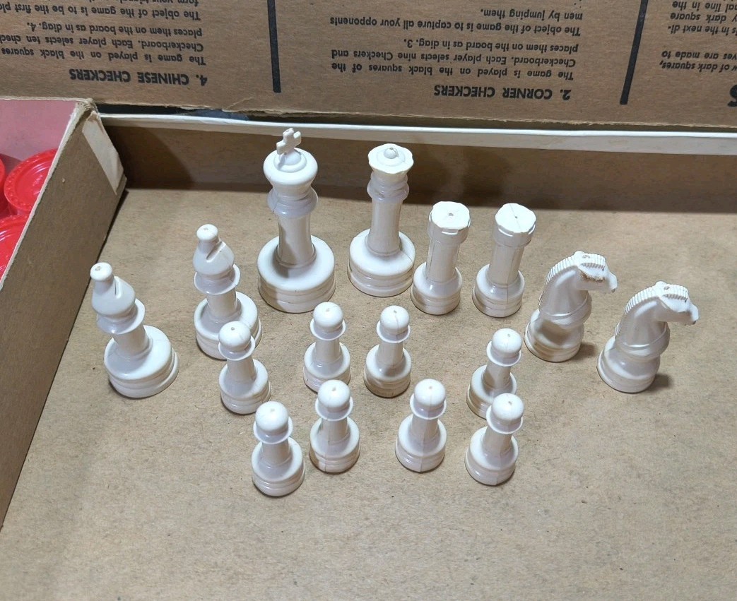 VTG Lot(3)Chessers (Cmplt)Checker Game Set (Cmplt)Checkers And 5 Games (See Pic)