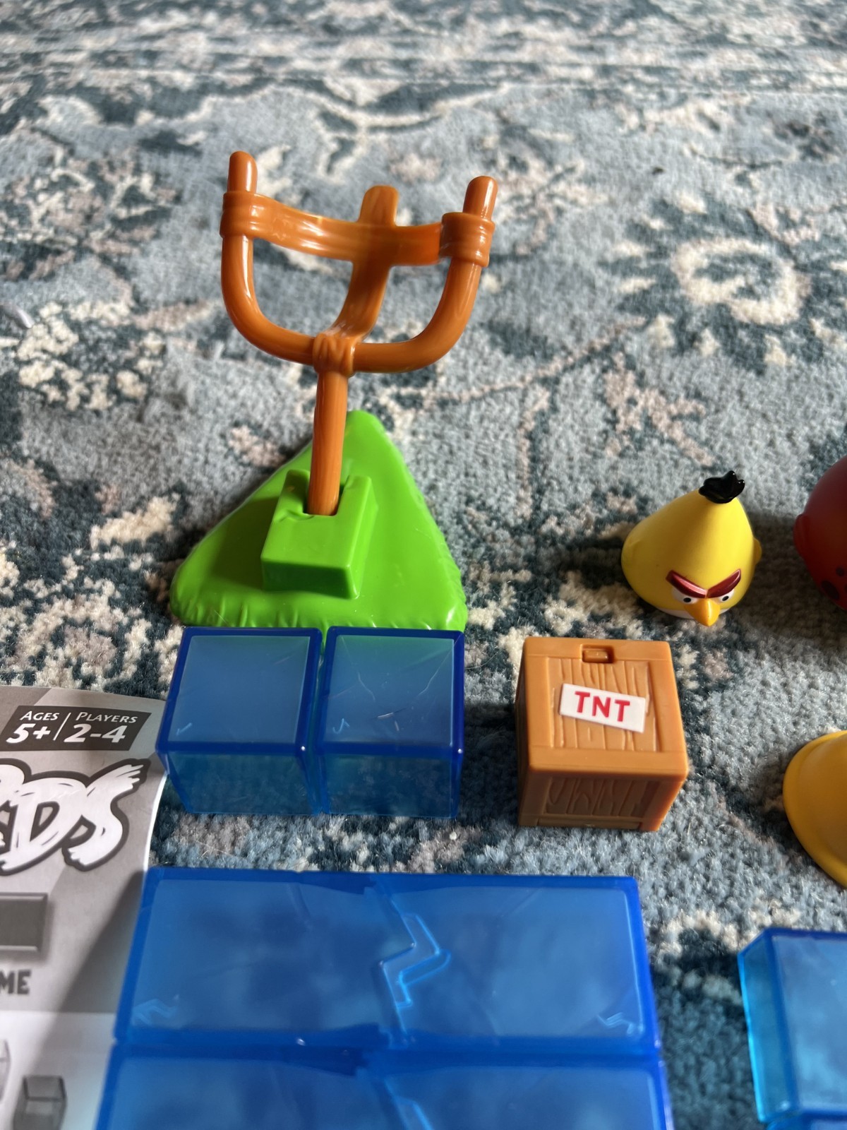 Angry Birds On Thin Ice Mattel 2011 Board Game READ DESCRIPTION (Missing A Card)
