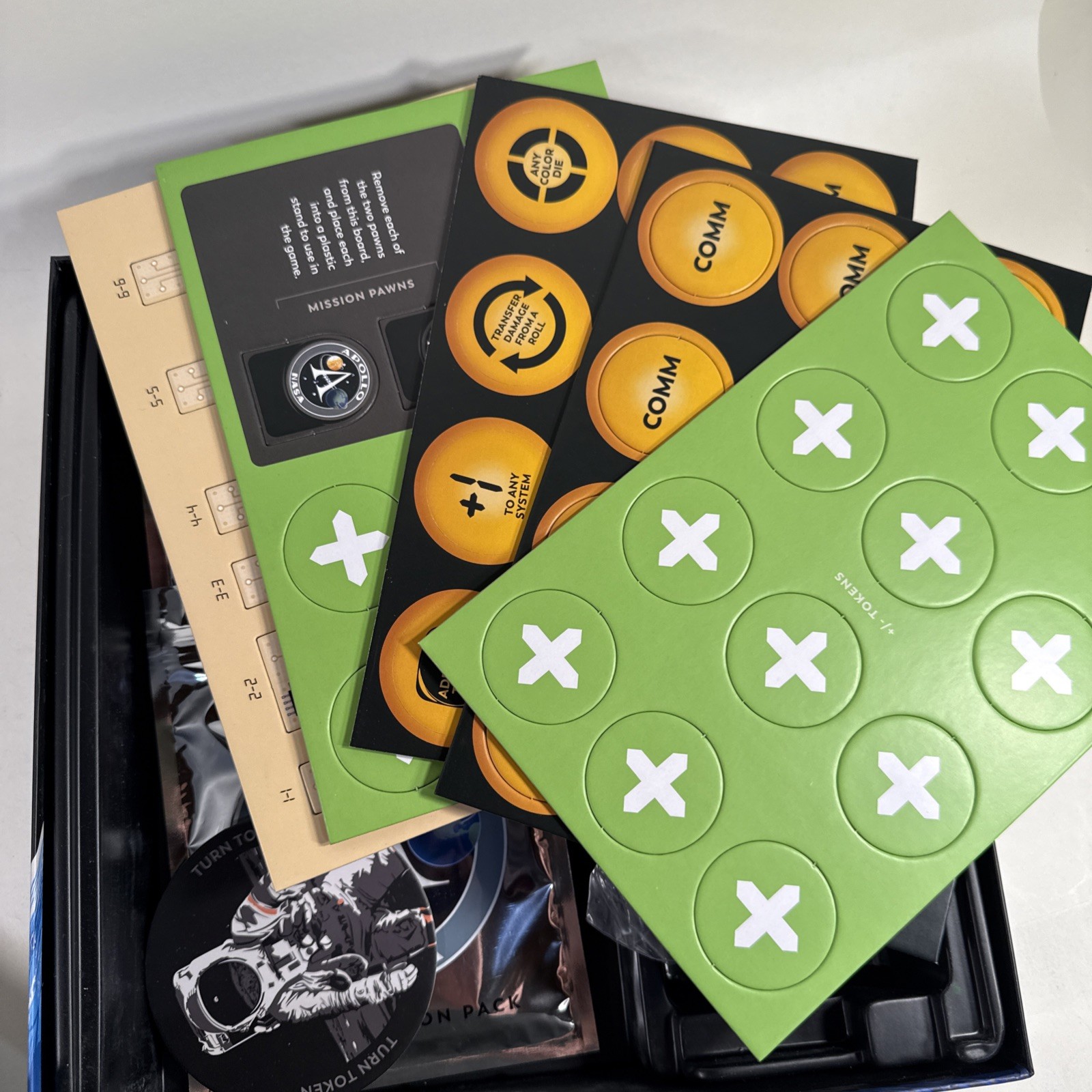 Apollo A Game Inspired By NASA Moon Missions – Buffalo Games