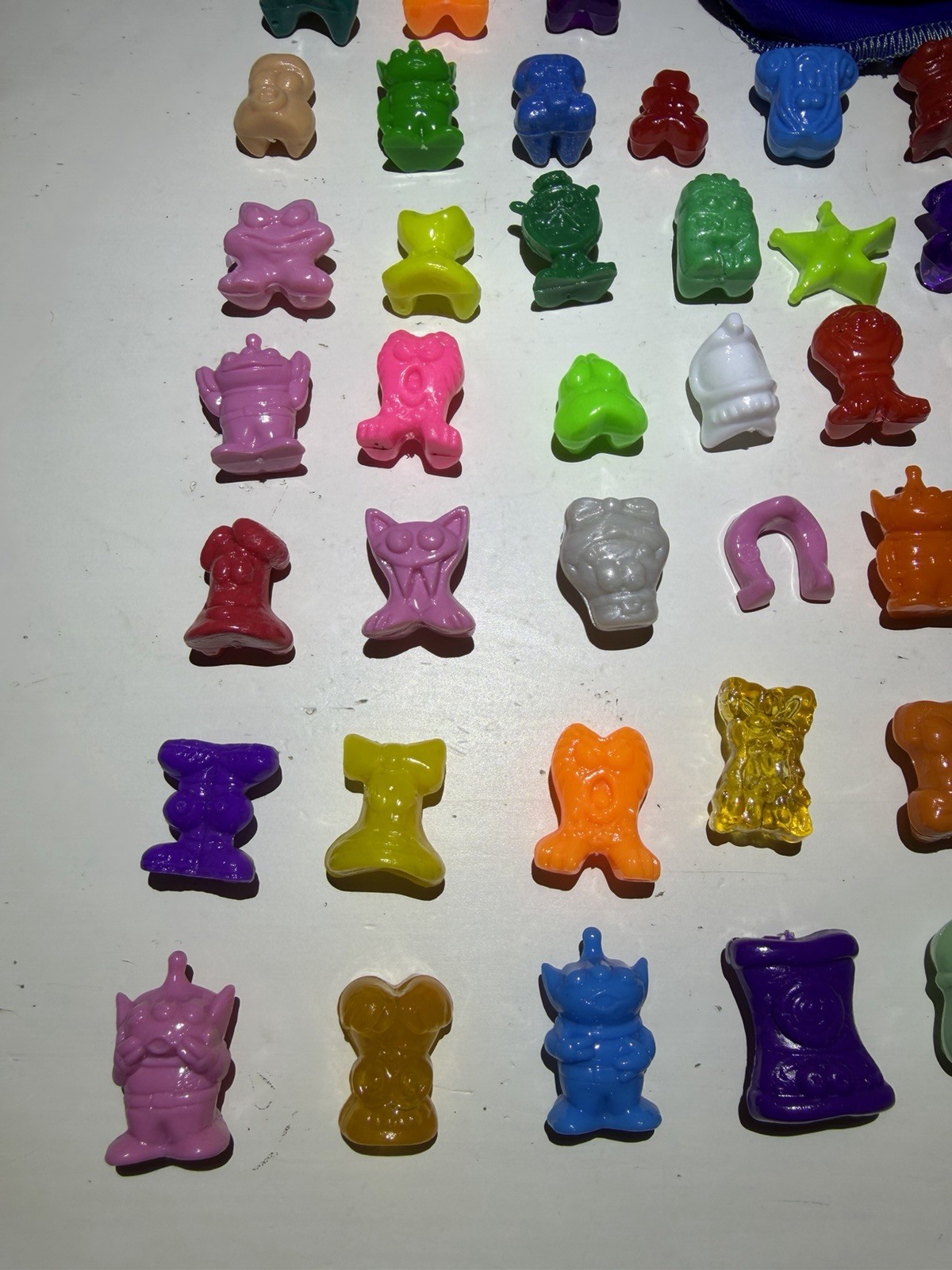 Lot 50 Gogo’s Crazy Bones – Aliens Bag