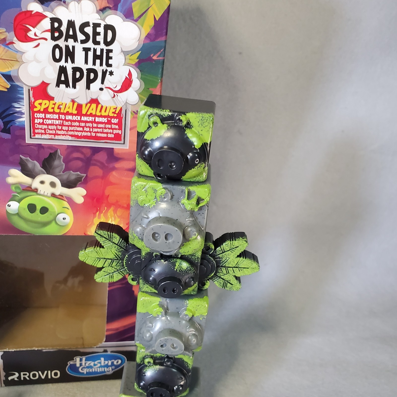 Hasbro Angry Birds Go! Bomb’s Speed Kart Game Jenga Toys R Us Exclusive Complete