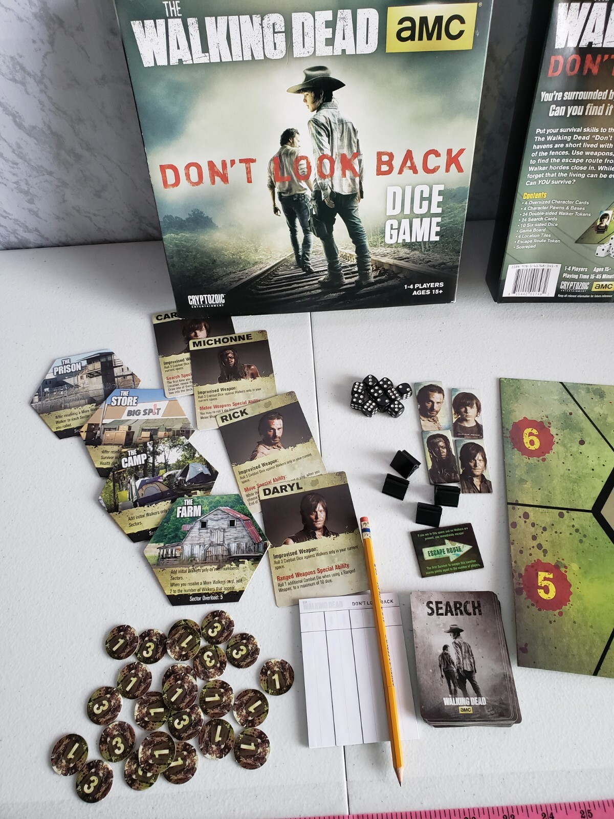 AMC The Walking Dead Don’t Look Back Dice Game Zombie Horror Board Game Complete