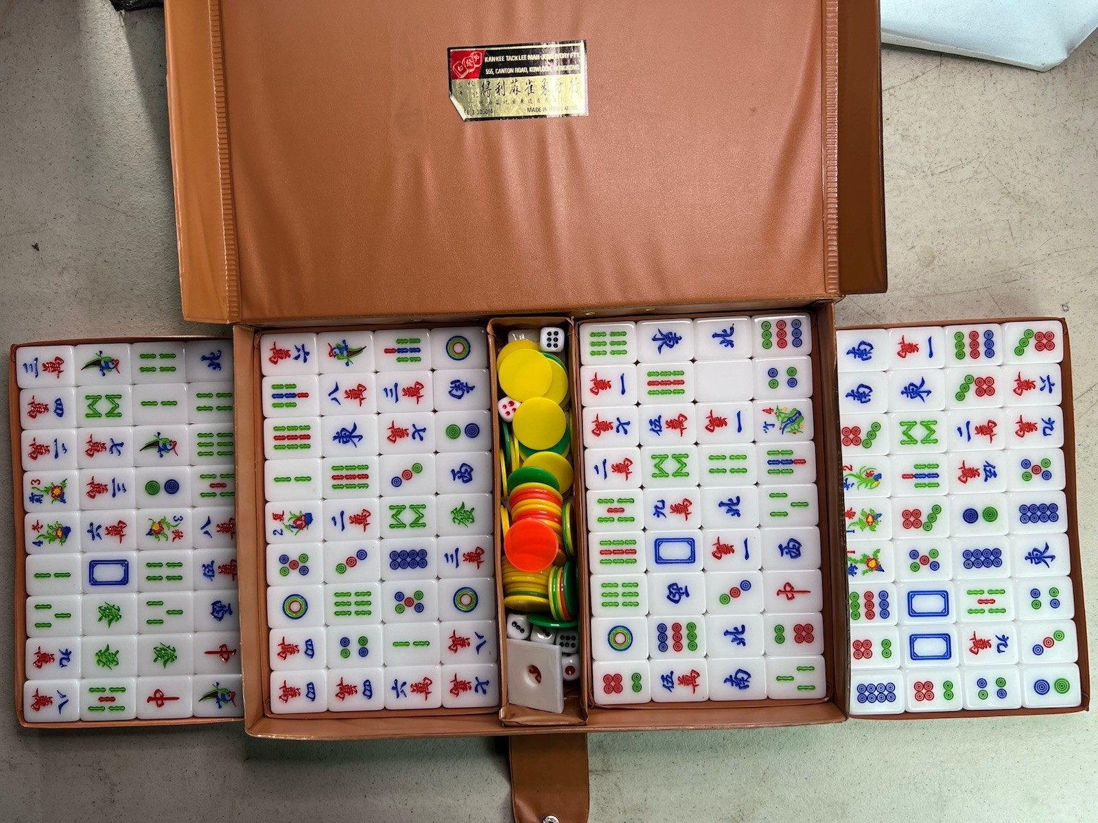 VINTAGE MAH JONGG SET 162 TILES with Travel CASE , NICE Set , Mahjong