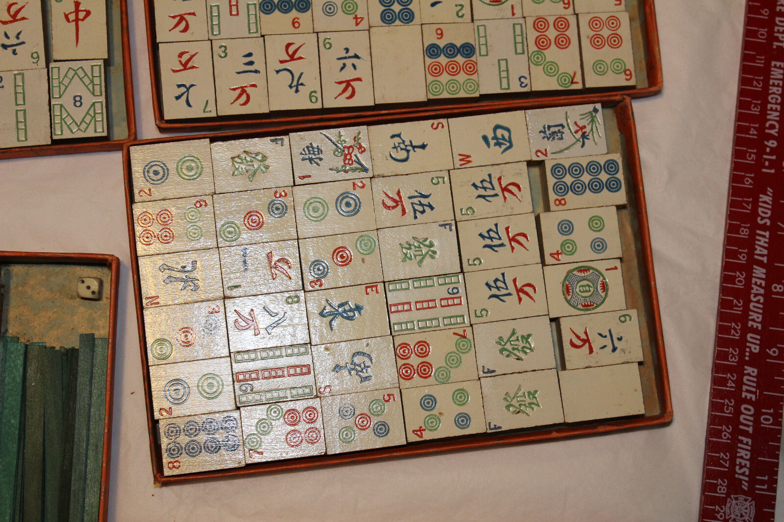 1923 MahJong Mah Jong Milton Bradley 4 RARE TILE RACKS 143 Tiles Instruction