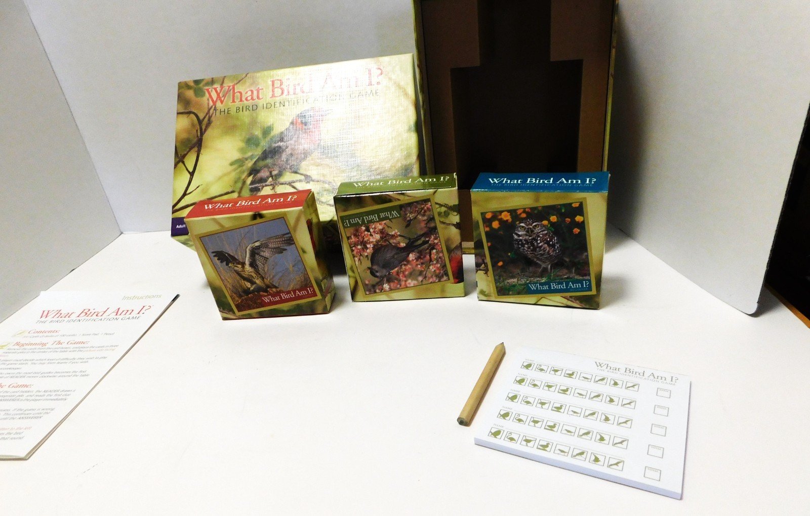 OUTSET What Bird Am I? – The Bird Identification Game – Adult – Ages 14 And Up