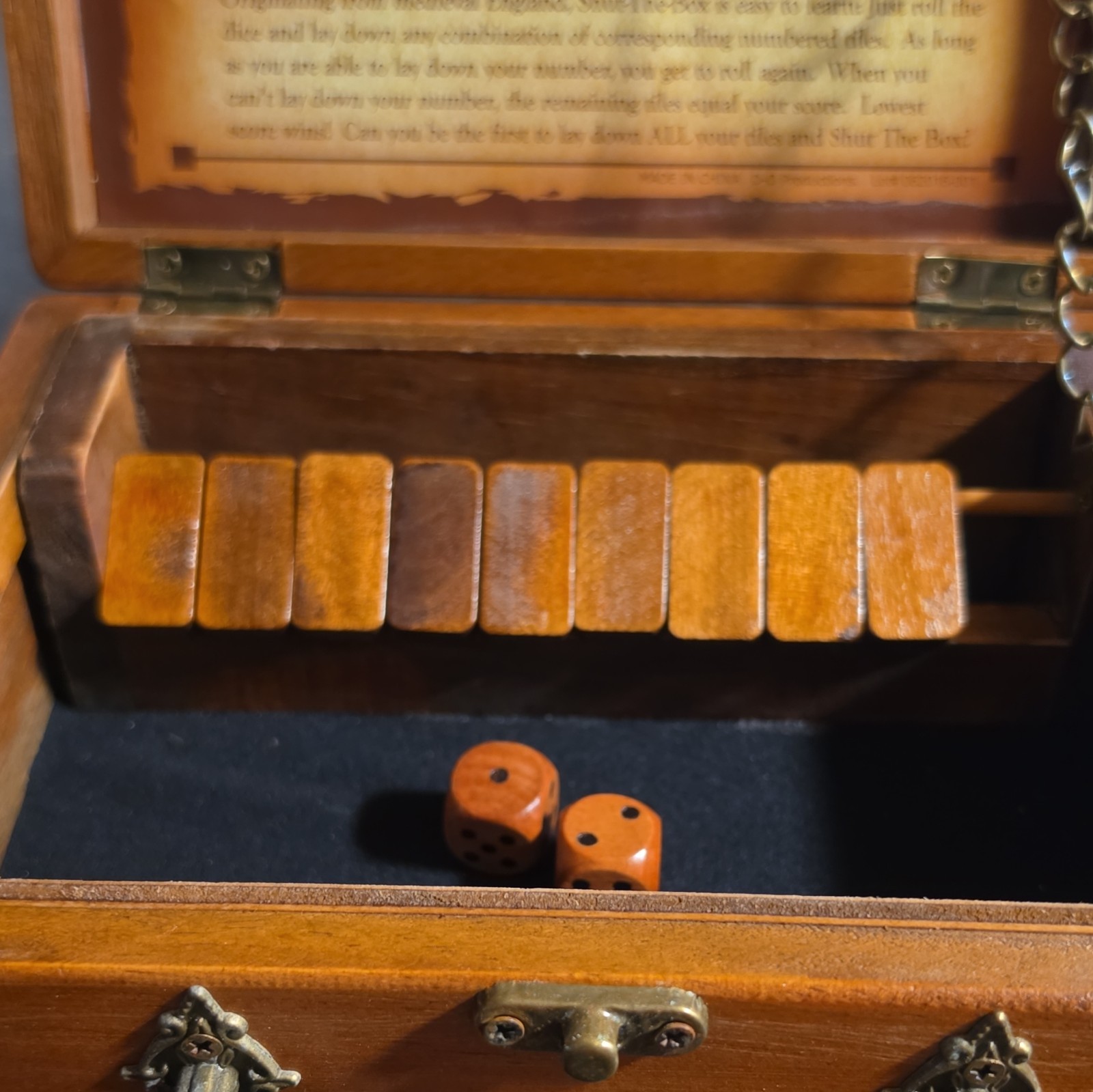 National Geographic Shut the Box Dice Game Wooden Box Geography Ages 8-11