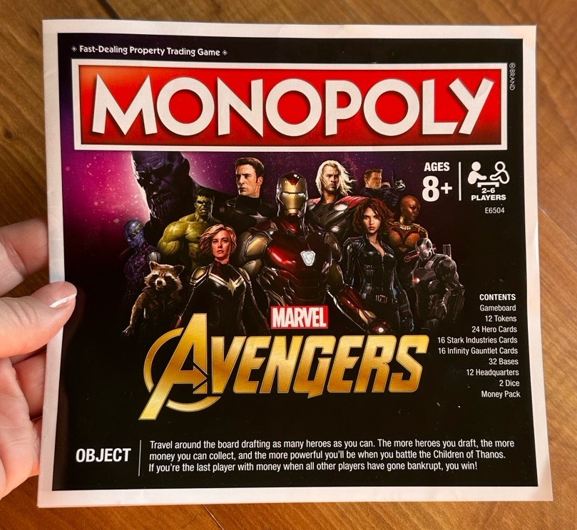 2018 Monopoly Marvel Avengers Movie Family Board Game Parker Brothers