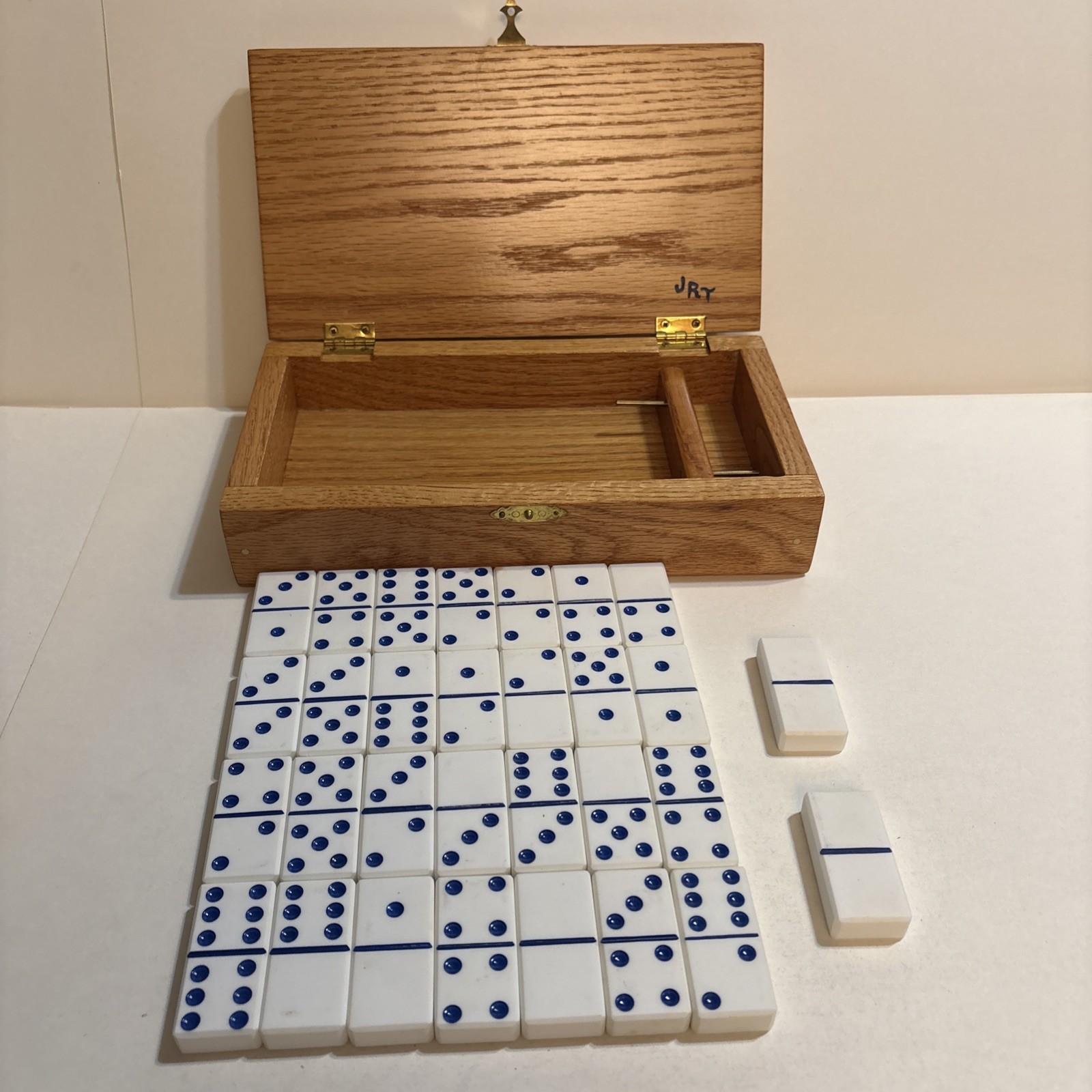 Dominoes RARE Thick White Beveled w/ Blue Dots In Heavy Wood Box 2 Spare Blanks