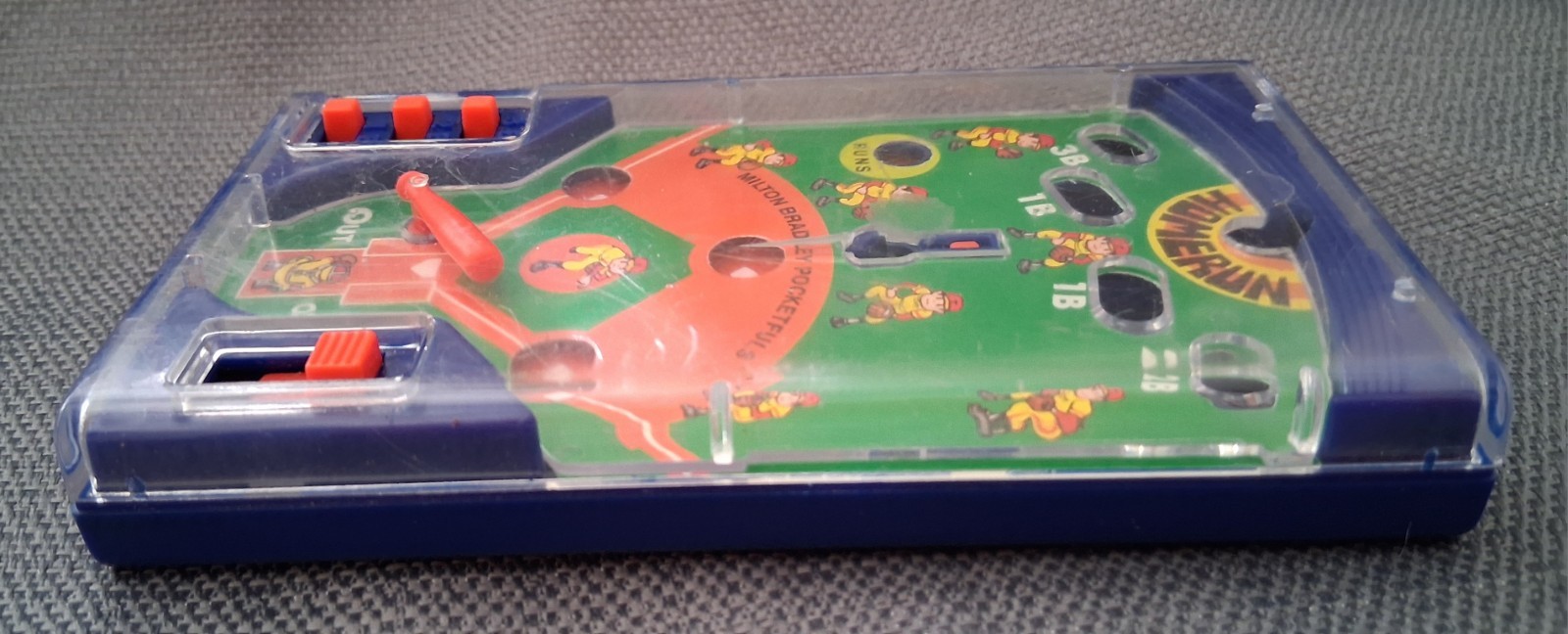 Milton Bradley pocketfuls baseball Home Run 1987 pocket game vintage toy