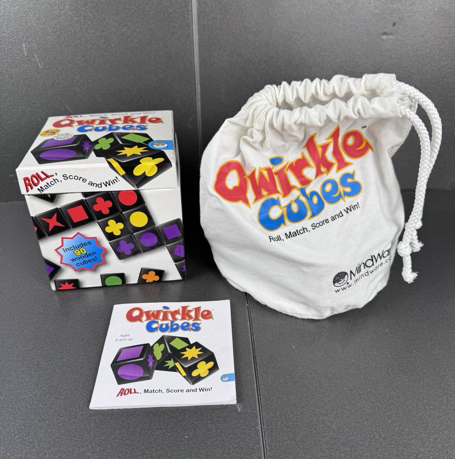 Qwirkle Cubes Strategy Game MindWare 90 Cubes 2009 Roll Match Score & Win Dice