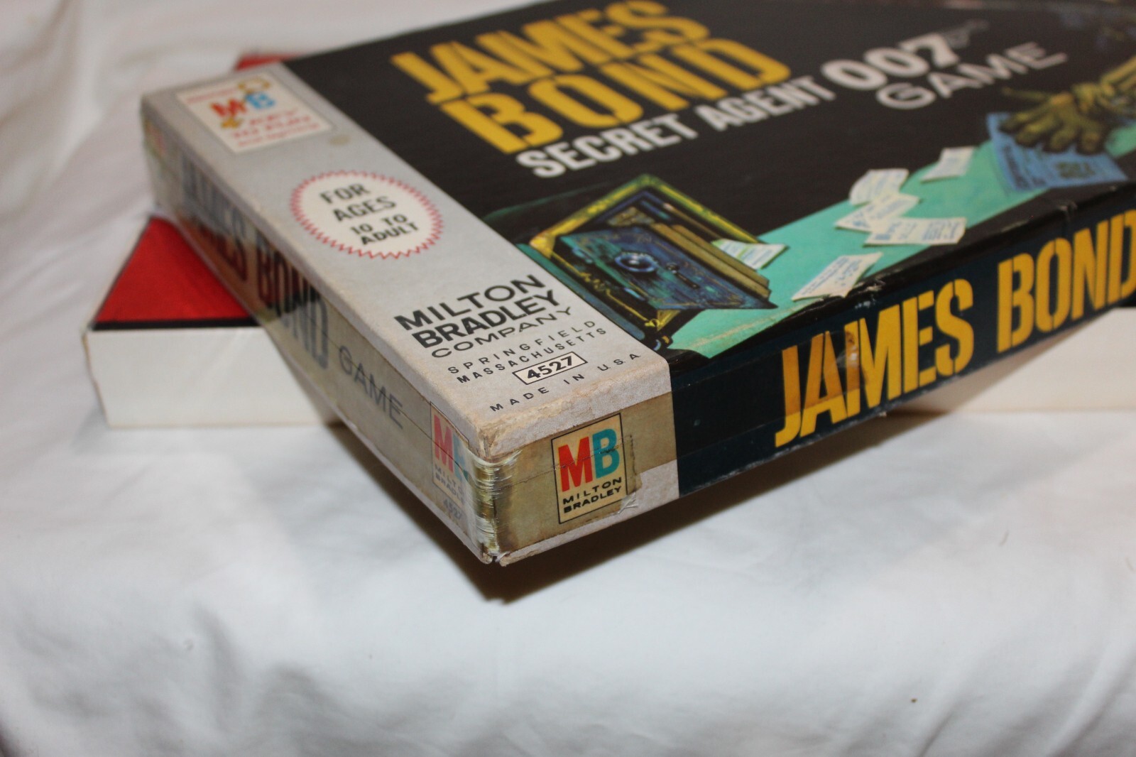 1964 Milton Bradley James Bond 007 Secret Agent Board Game 4527