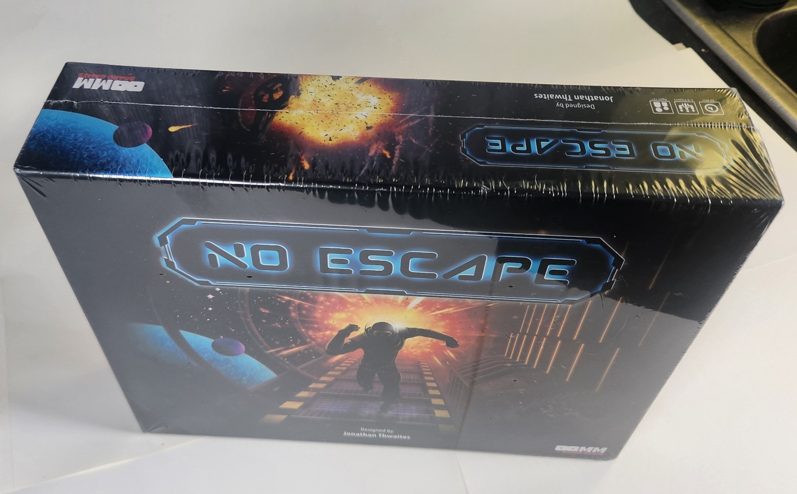 OOMM Games No Escape Space Board Game Dice Complete Game 2+ Players Age 13+ 2021
