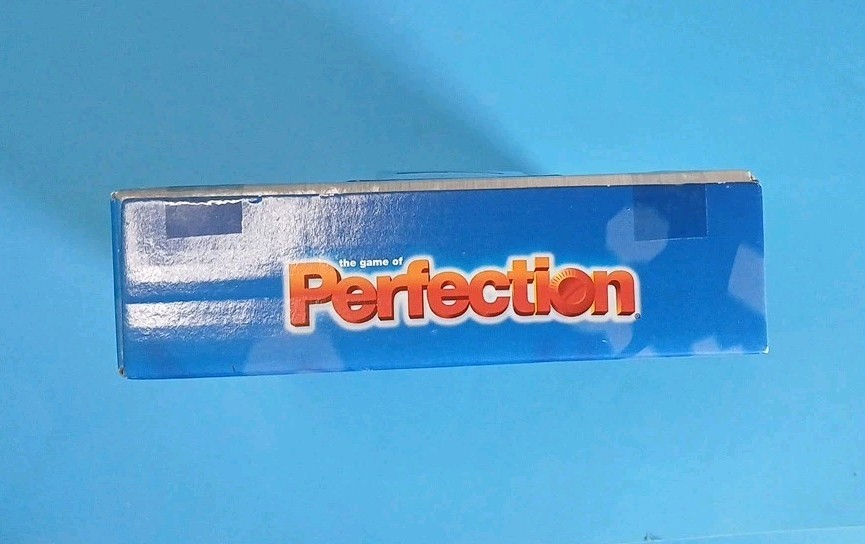 2005 Milton Bradley THE GAME OF PERFECTION Travel Size Game Complete New