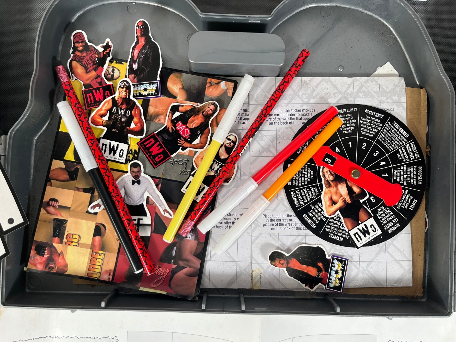 WCW/NWO Goldberg Hulk Hogan Face Off Game And Activity Kit Board Game 1998
