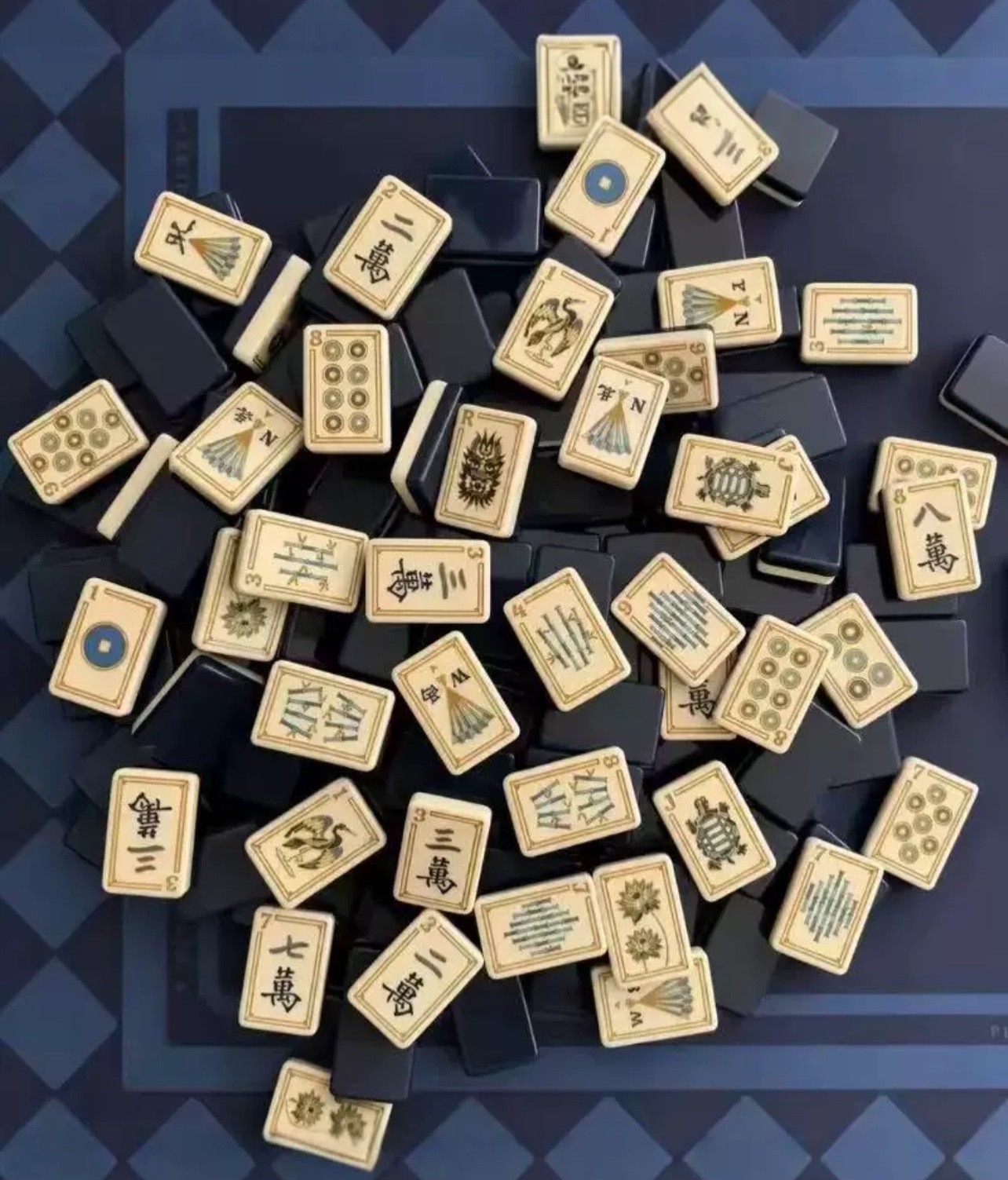 American Mahjong Tiles set ,160 tiles, Dark blue +Free storage box