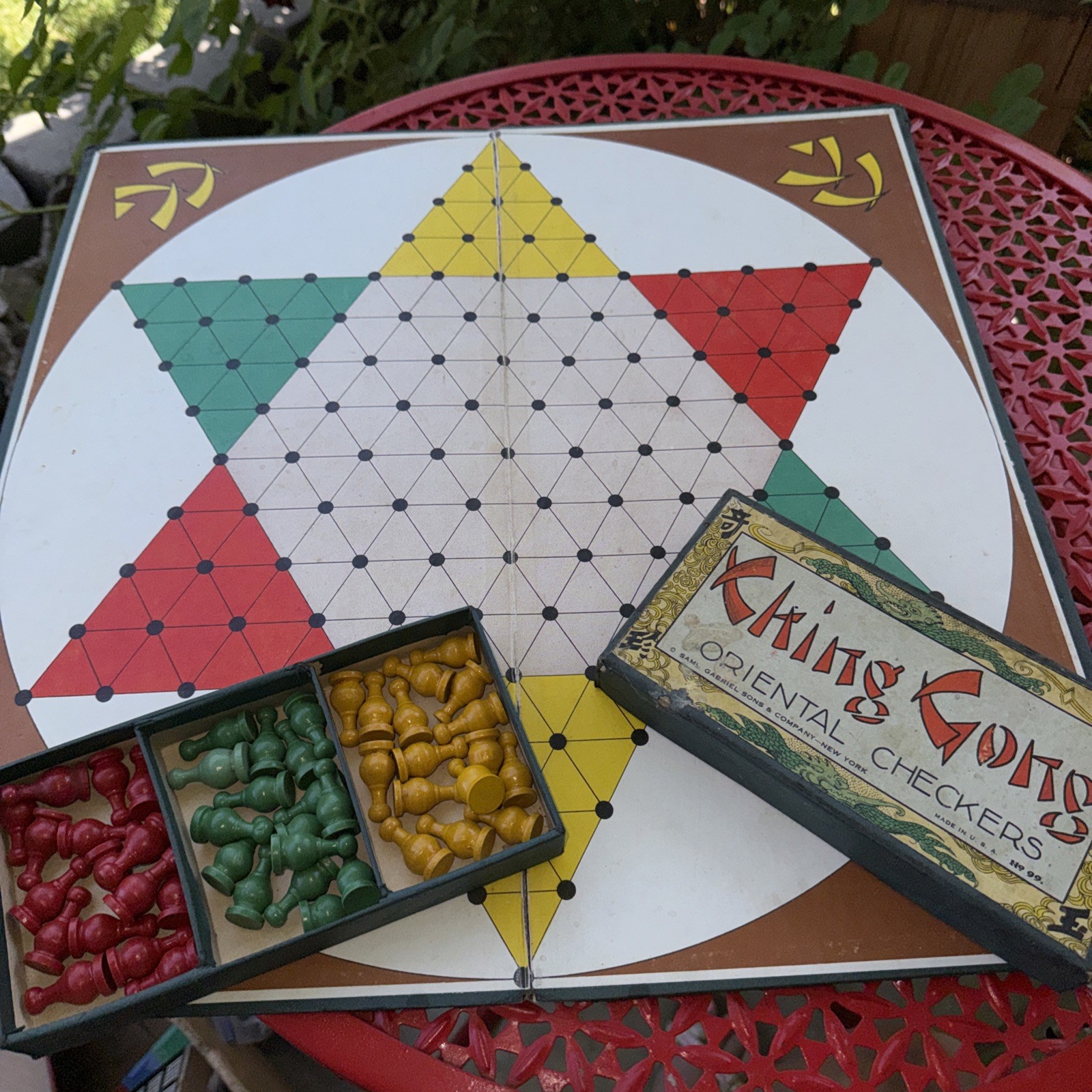 Ching Gong Oriental Checkers by Gabriel & Sons New York USA Vintage 1950’s