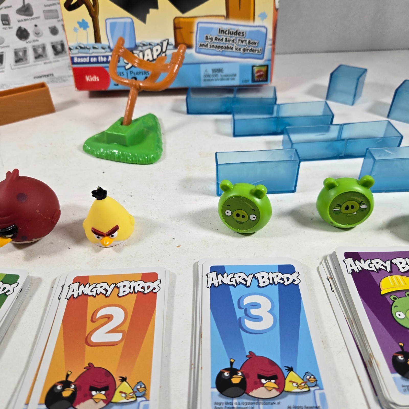 Mattel ANGRY BIRDS On Thin Ice Board Game 95% Complete MISSING 2 lg girders, TNT