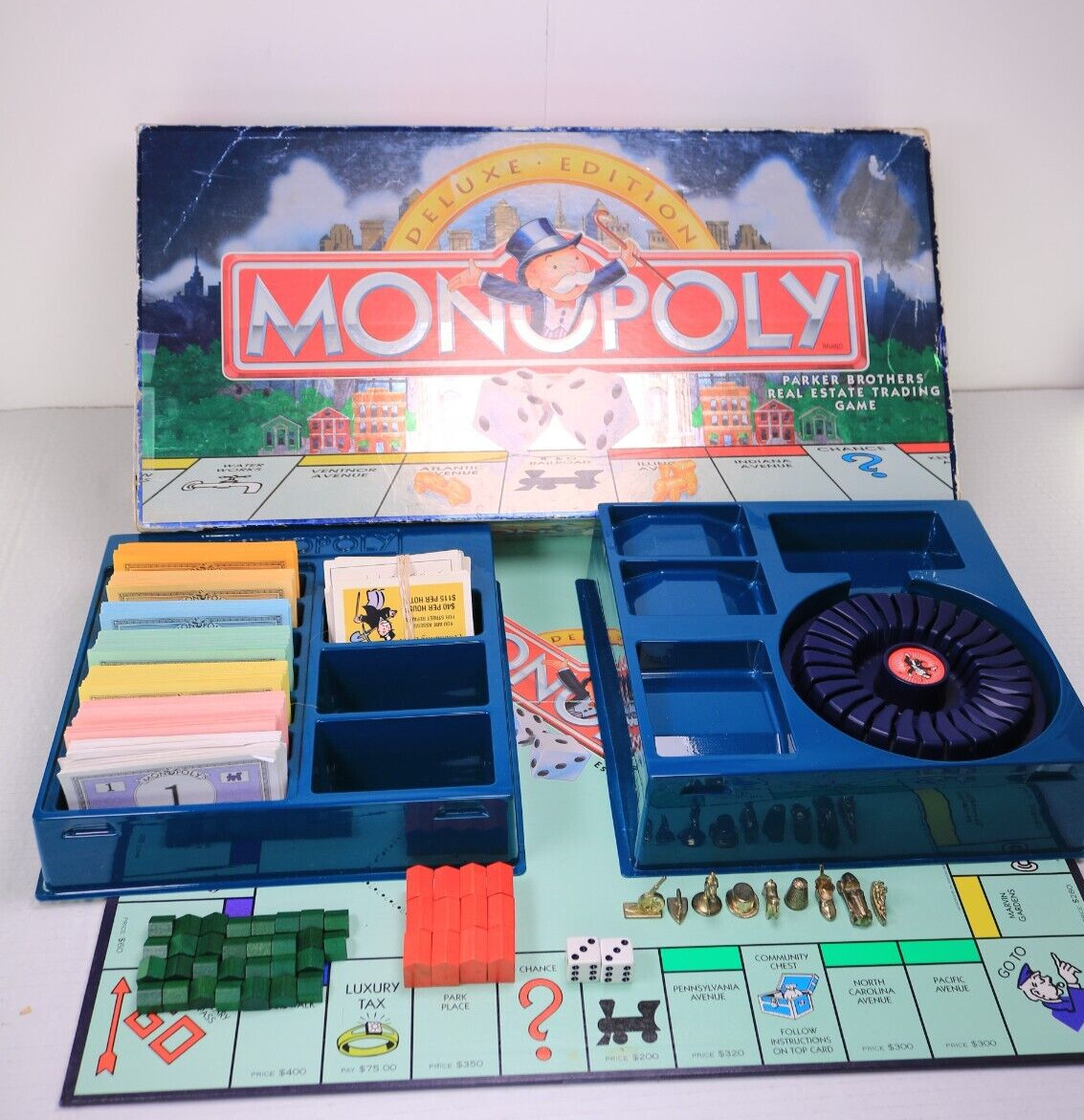 1995 Monopoly Deluxe Edition Board Game 100% Complete Gold Tokens, Clean See Pic