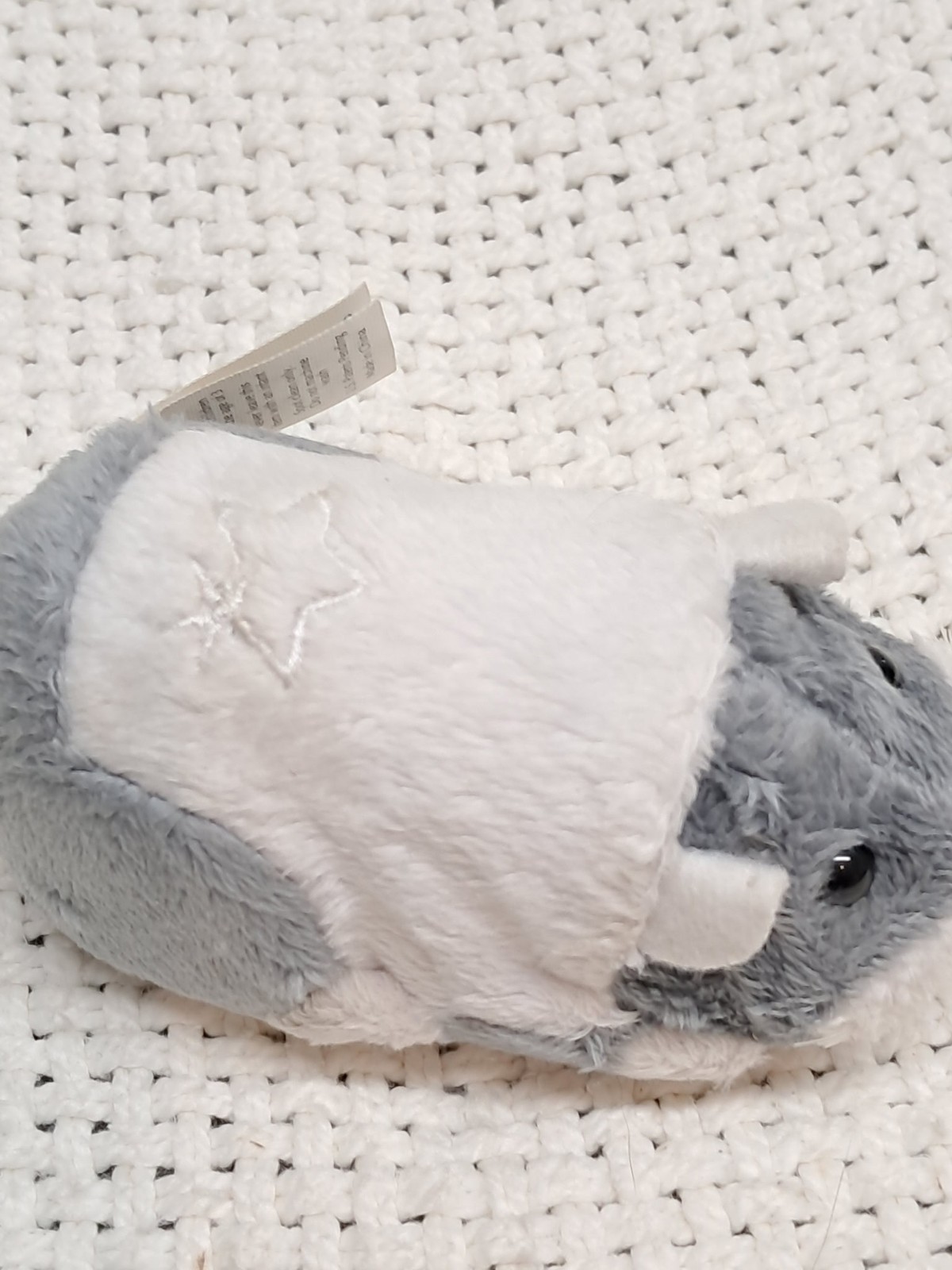 Zhu Zhu Pets grey/white colored pink nose Electronic Hamster 2008 New batteries