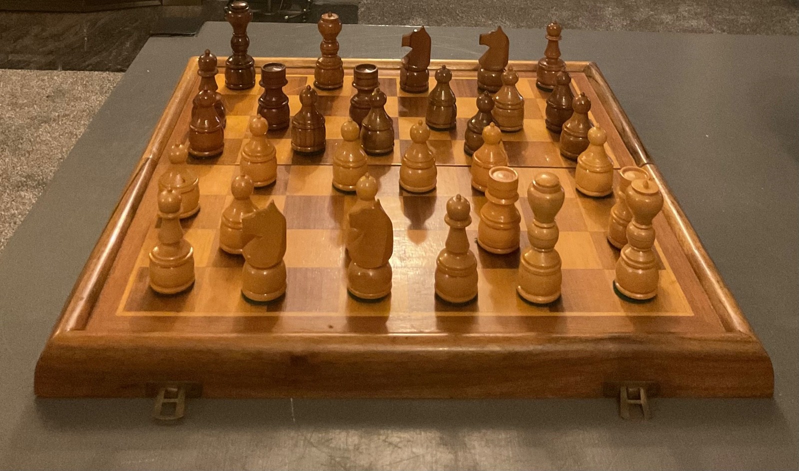 Vintage Chess Game Set YUGOSLAVIA in TRAVEL CASE Wooden Pieces Felt Buttons