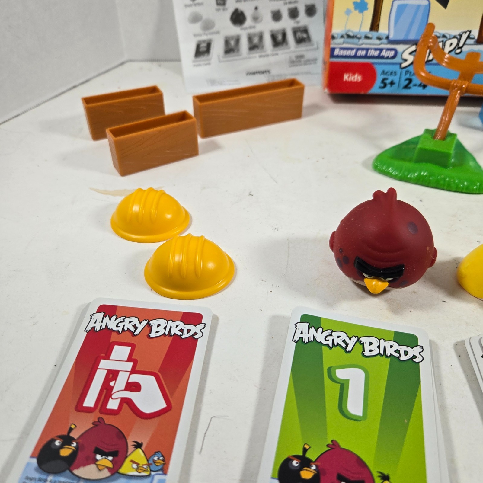 Mattel ANGRY BIRDS On Thin Ice Board Game 95% Complete MISSING 2 lg girders, TNT