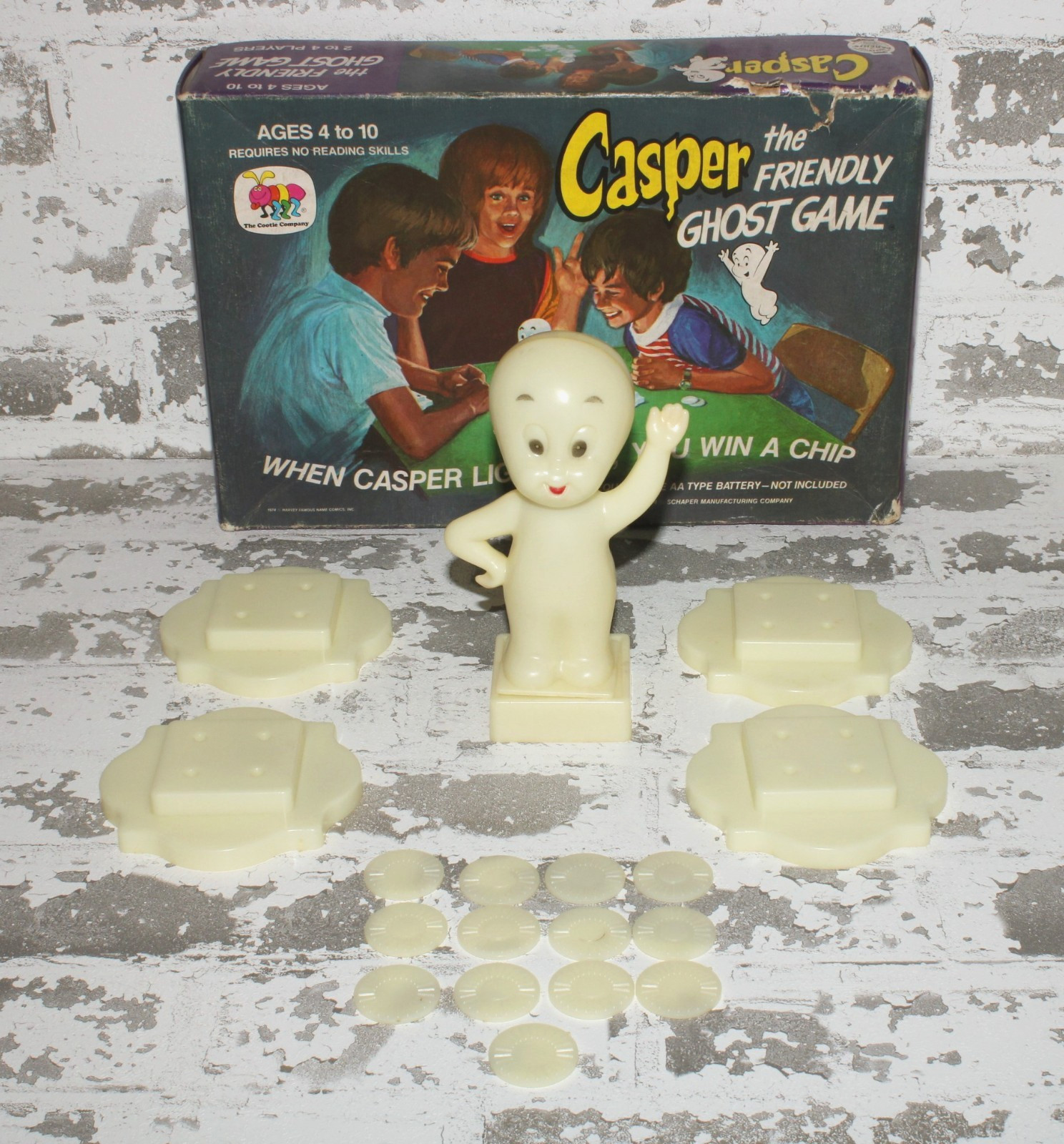 VTG 1974 Casper The Friendly Ghost Game #360 Schaper Glow In Dark READ