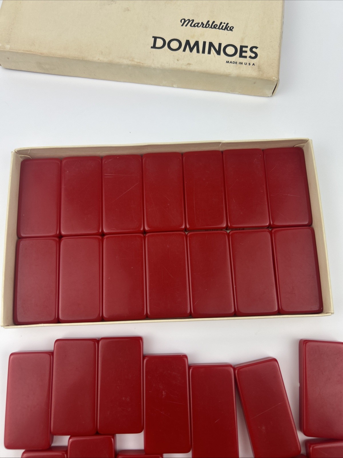 Vintage No. 616 Standard Marblelike Red 28 Dominoes Set Complete In Original Box