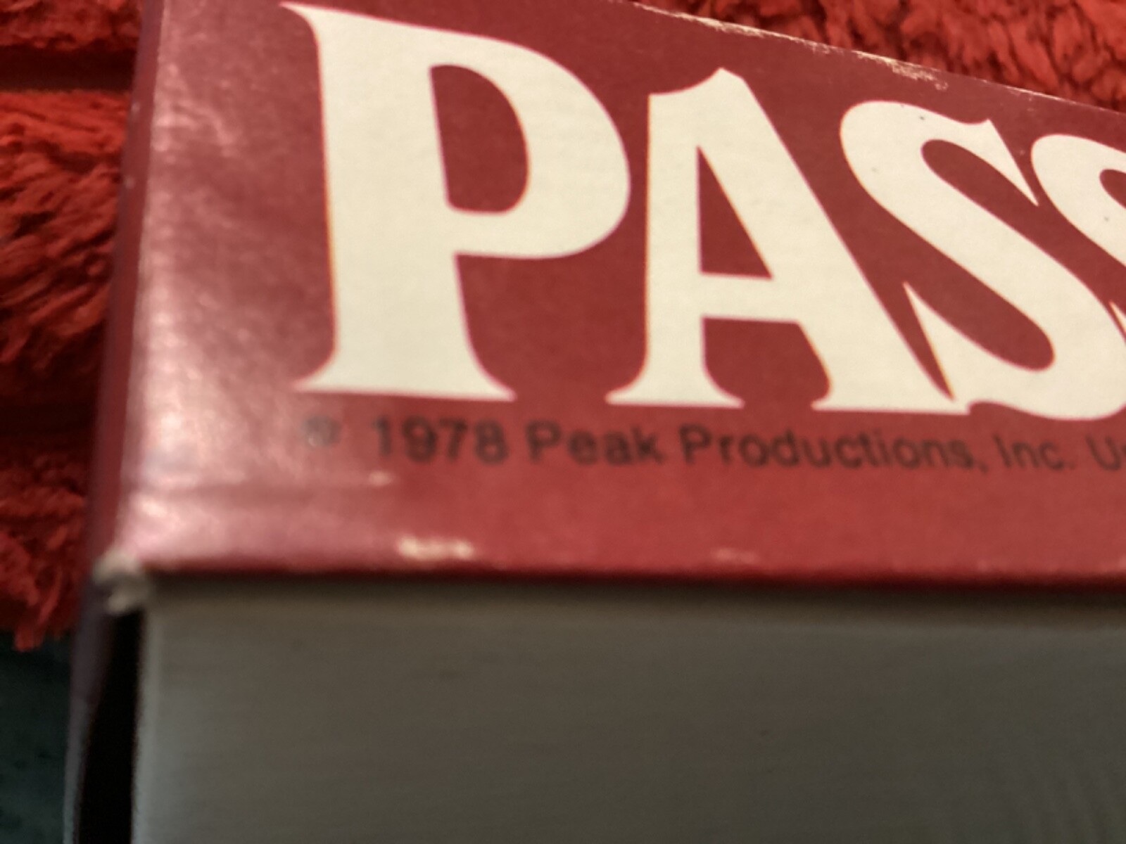 PASSWORD COMPLETE GAME, 19th EDITION, 1978, MILTON BRADLEY/ FREE POSTAGE!!!!