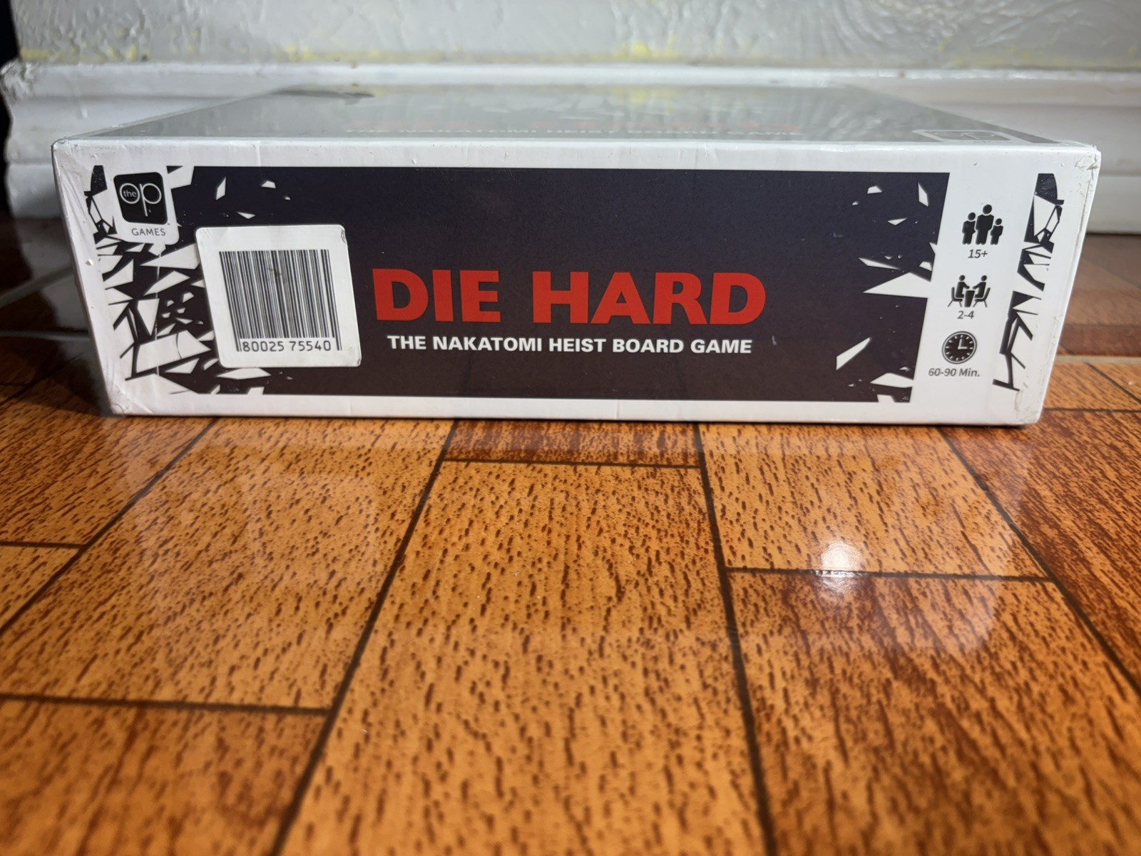 Die Hard Nakatomi Heist Board Game YKYMF Bonus Pin New Sealed Christmas Classic